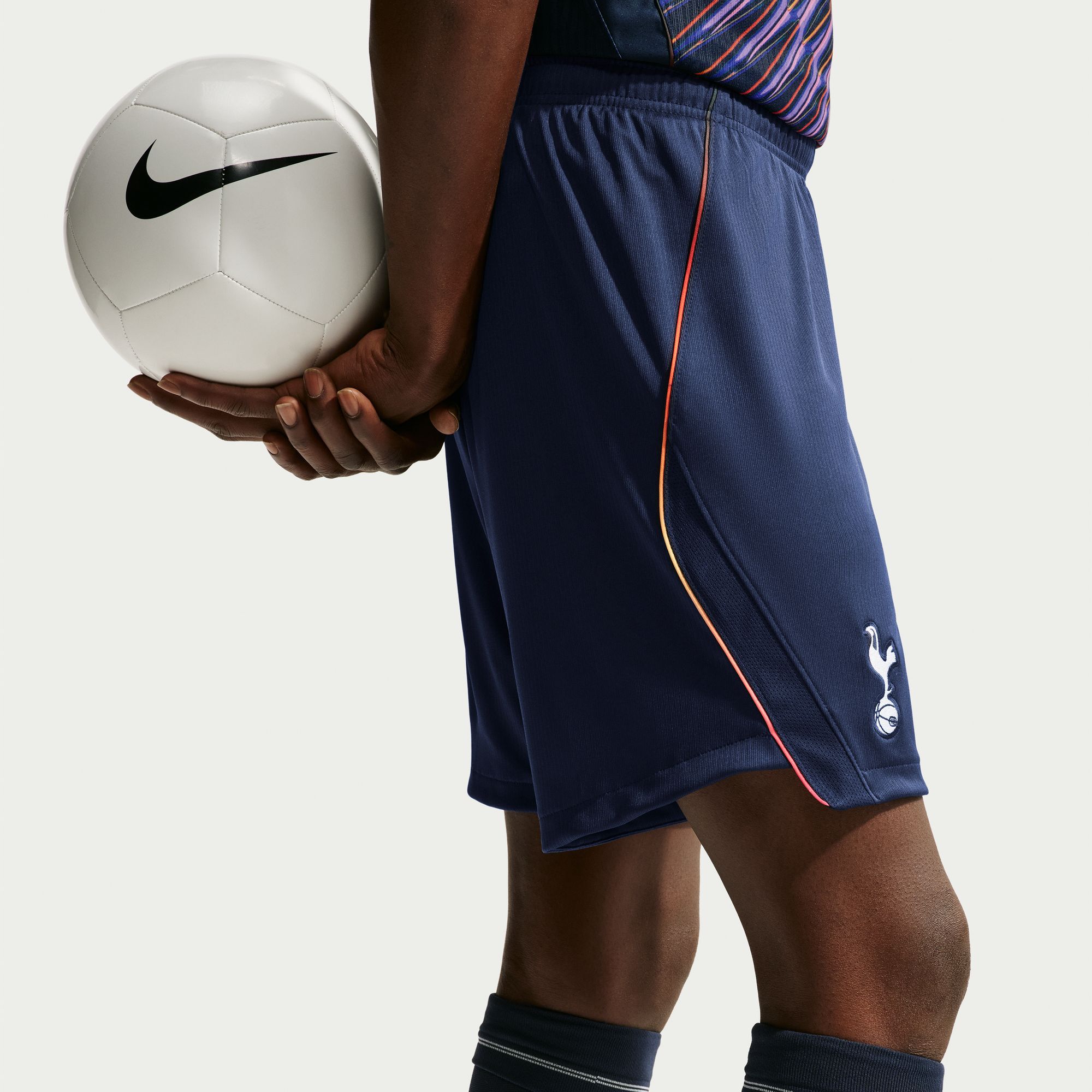 Tottenham Hotspur 2026/27 Stadium Away image number 3