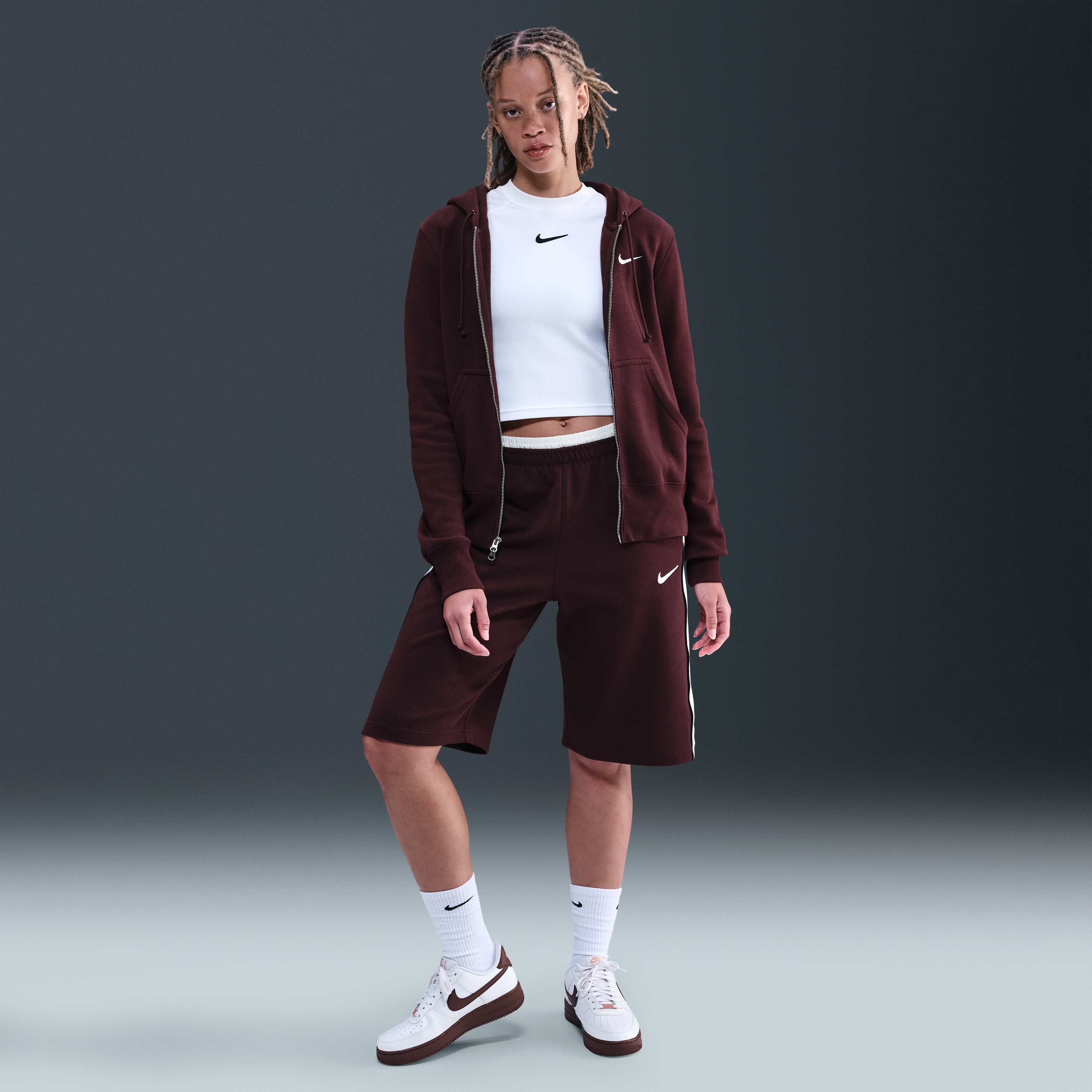 نايكي سبورتسوير فينيكس فليس image number 3