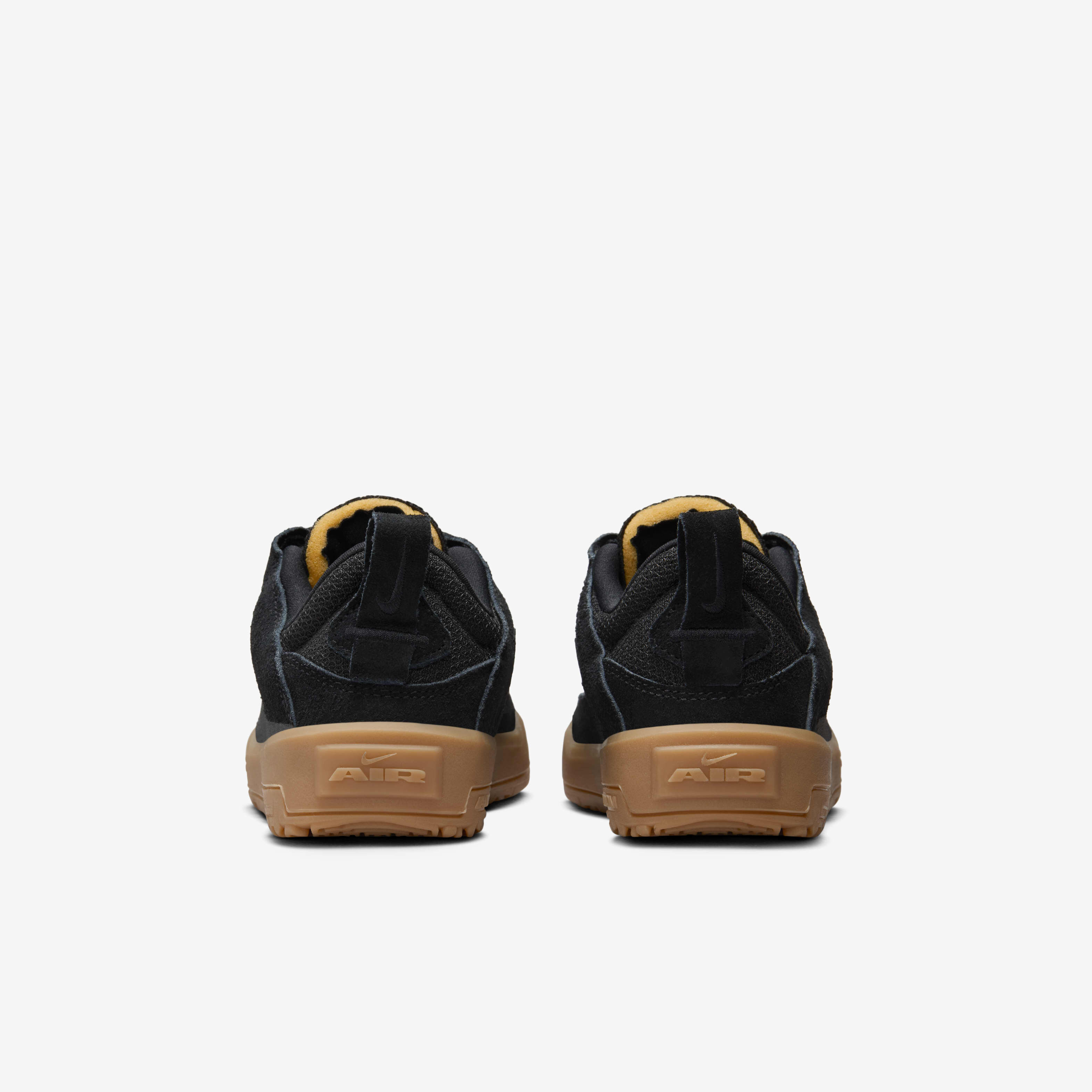 Nike skate shoes gum sole on sale