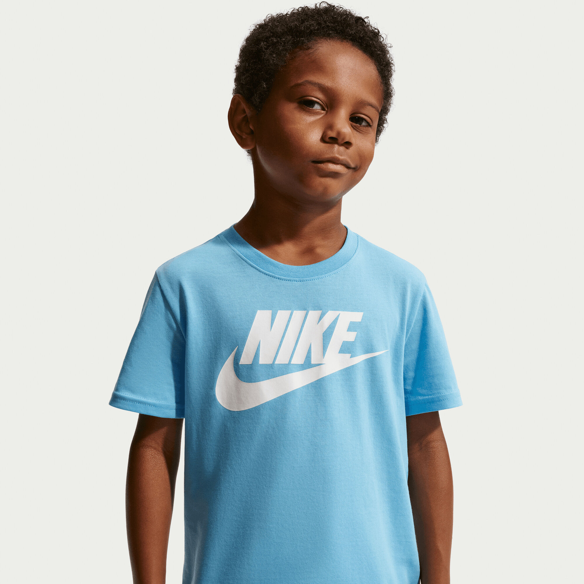 Nike image number 2