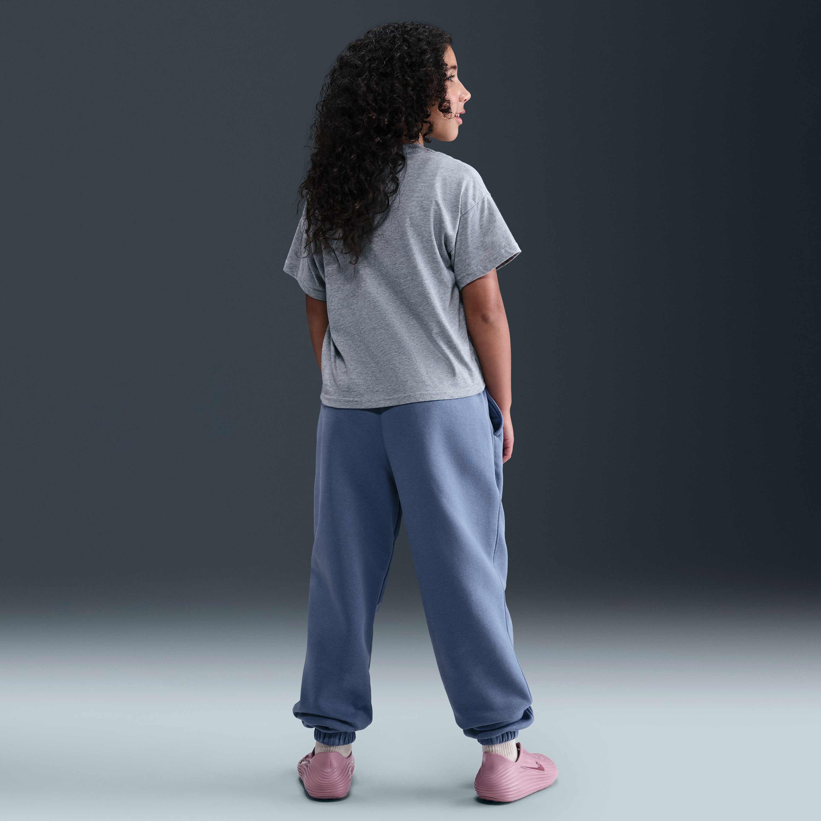 نايكي سبورتسوير كلوب فليس image number 3