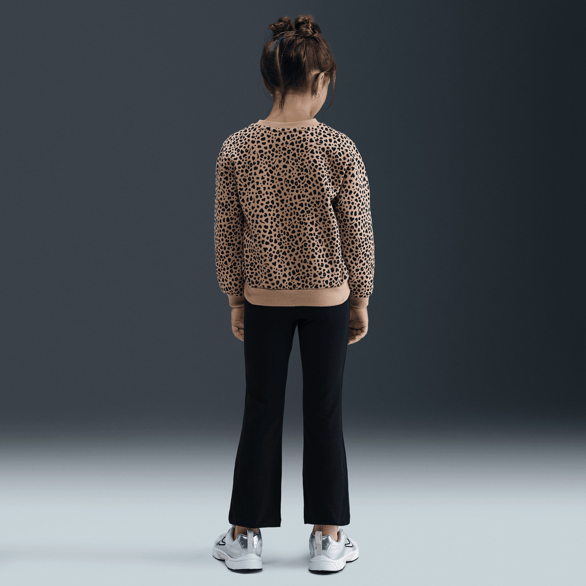 Nike Wild Warmth image number 1