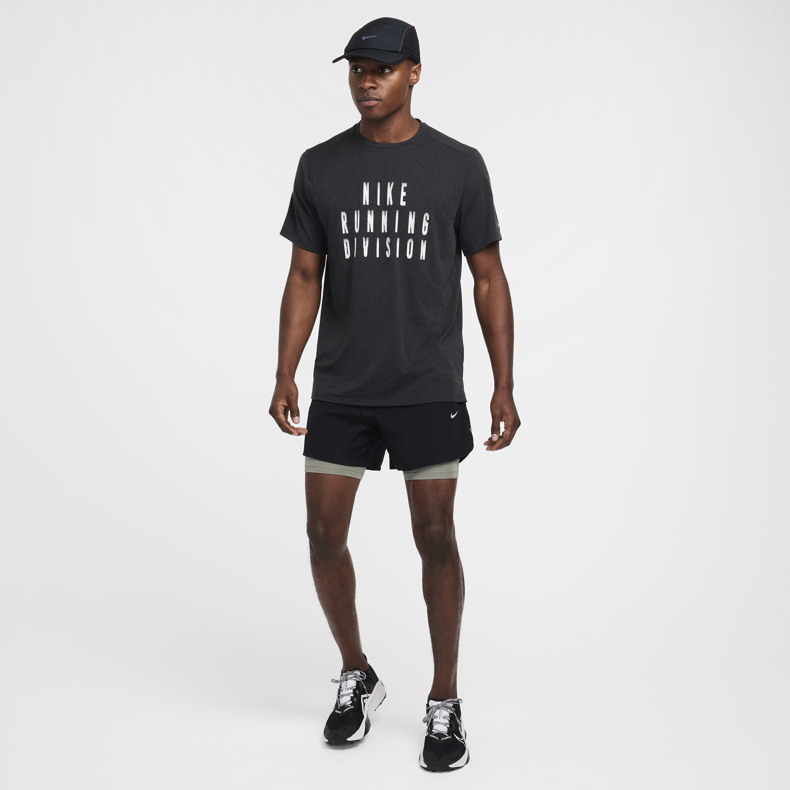 Nike men's rise 365 running tee top