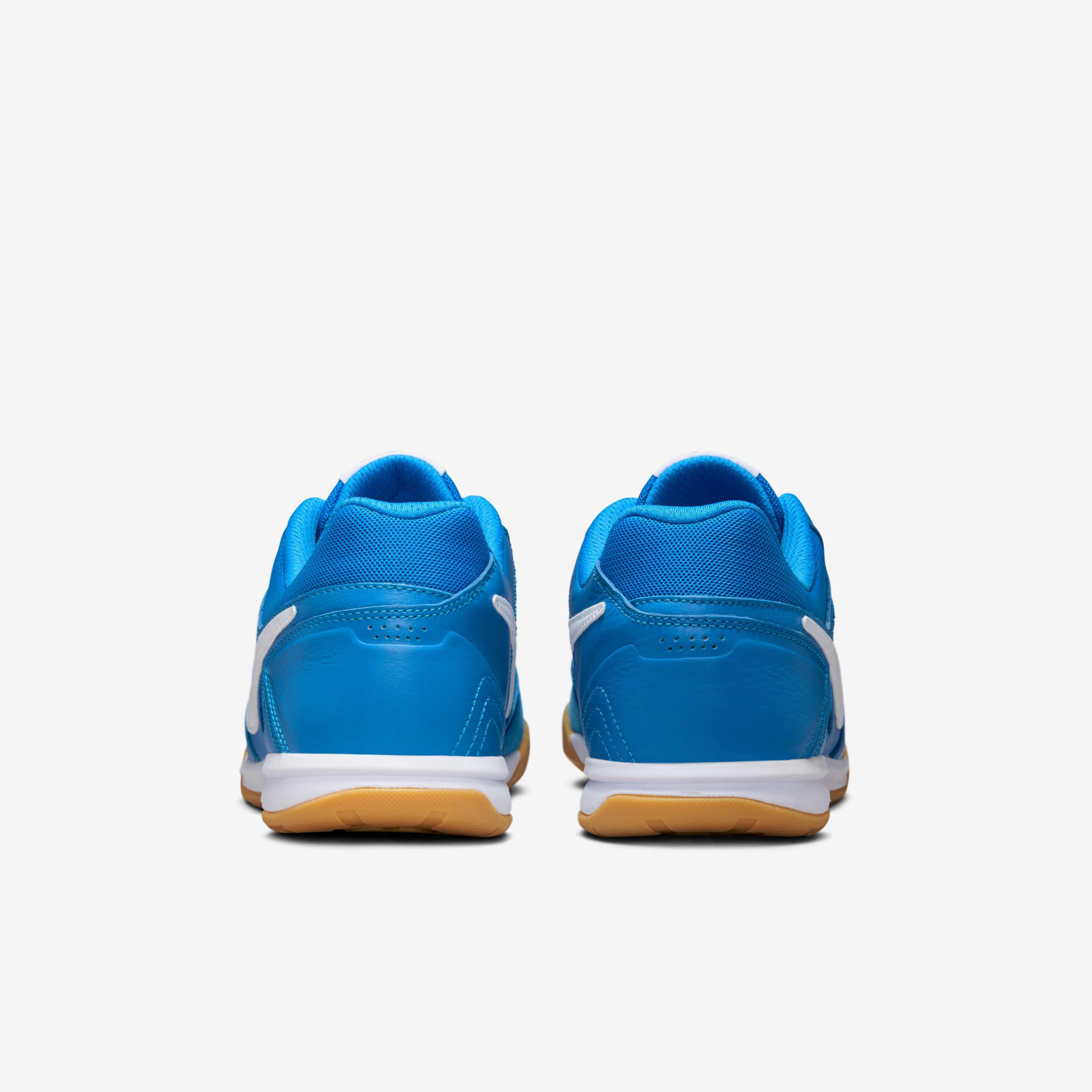 نايكي جاتو image number 5