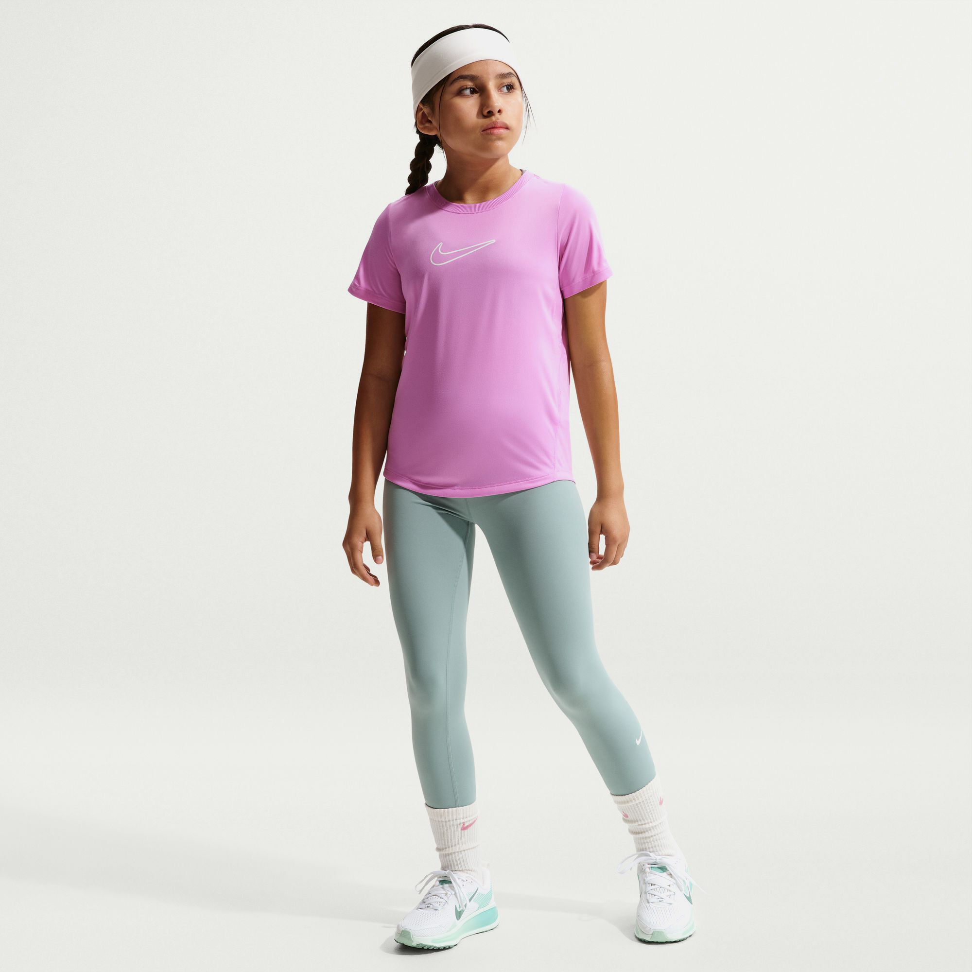 Nike One Fitted image number 0