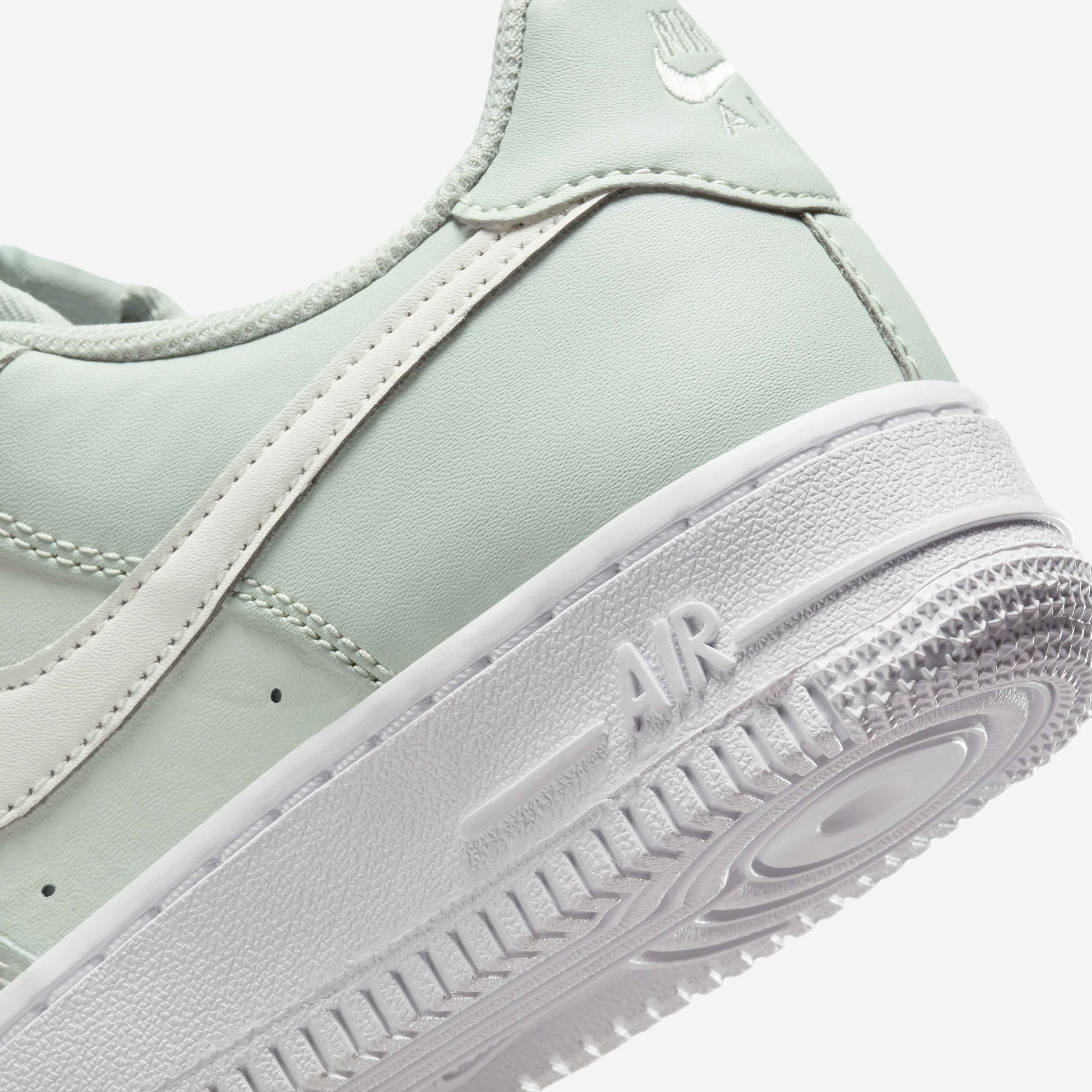 نايكي اير فورس 1 image number 7