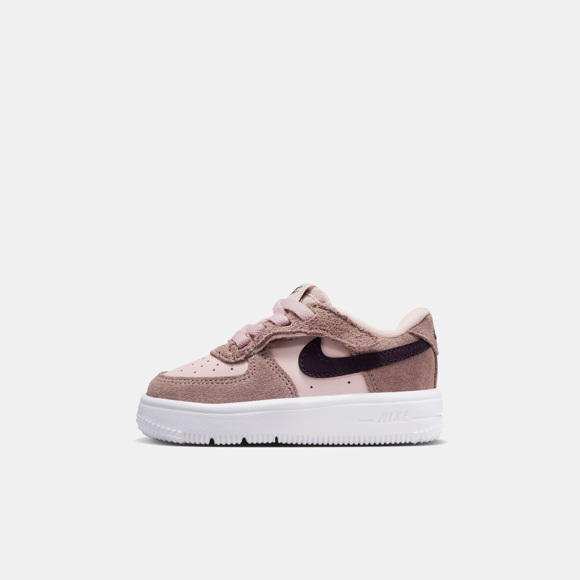 Nike Force 1 Low EasyOn BT Essential+ image number 0