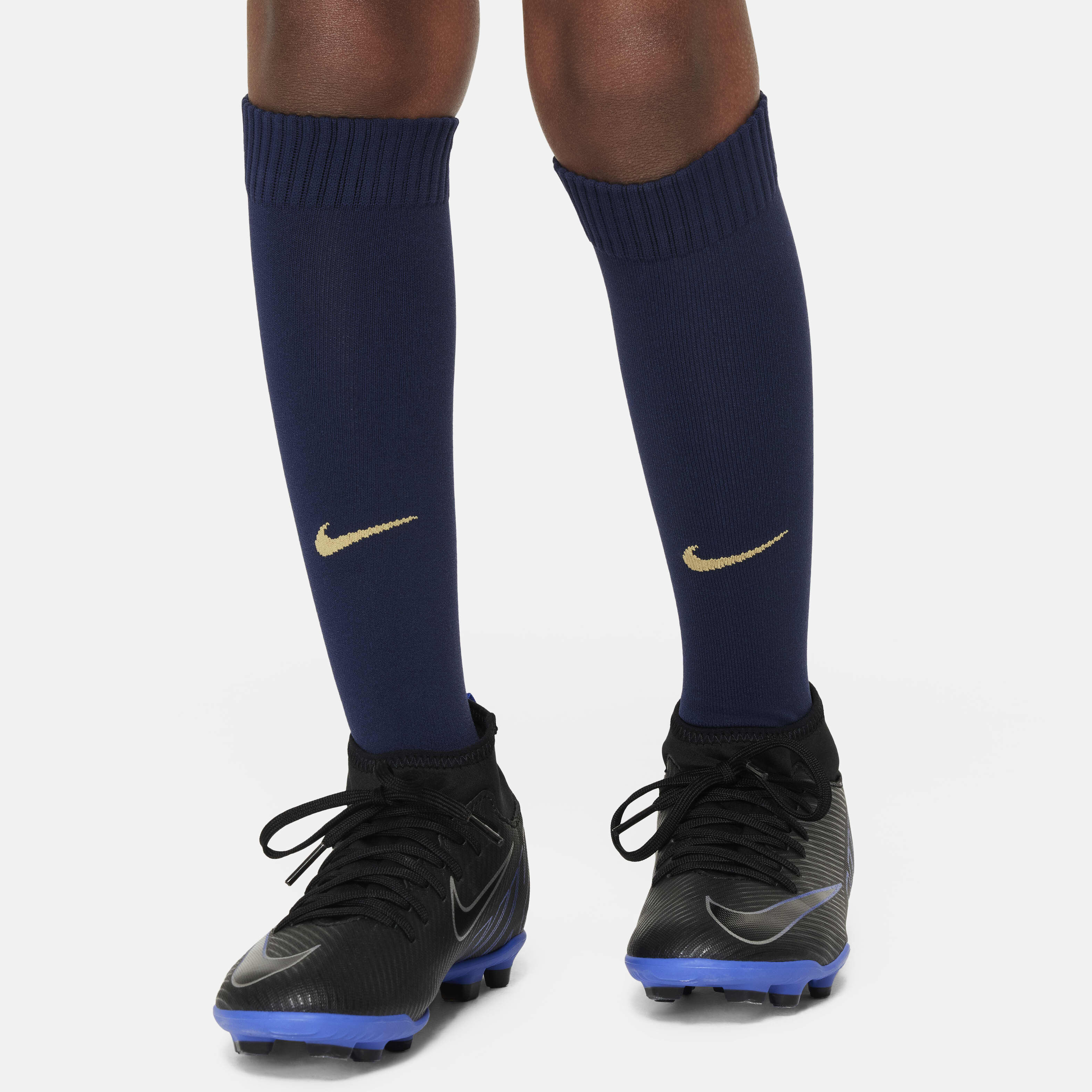 برشلونة 2024/25 ستيديوم الأساسي image number 14