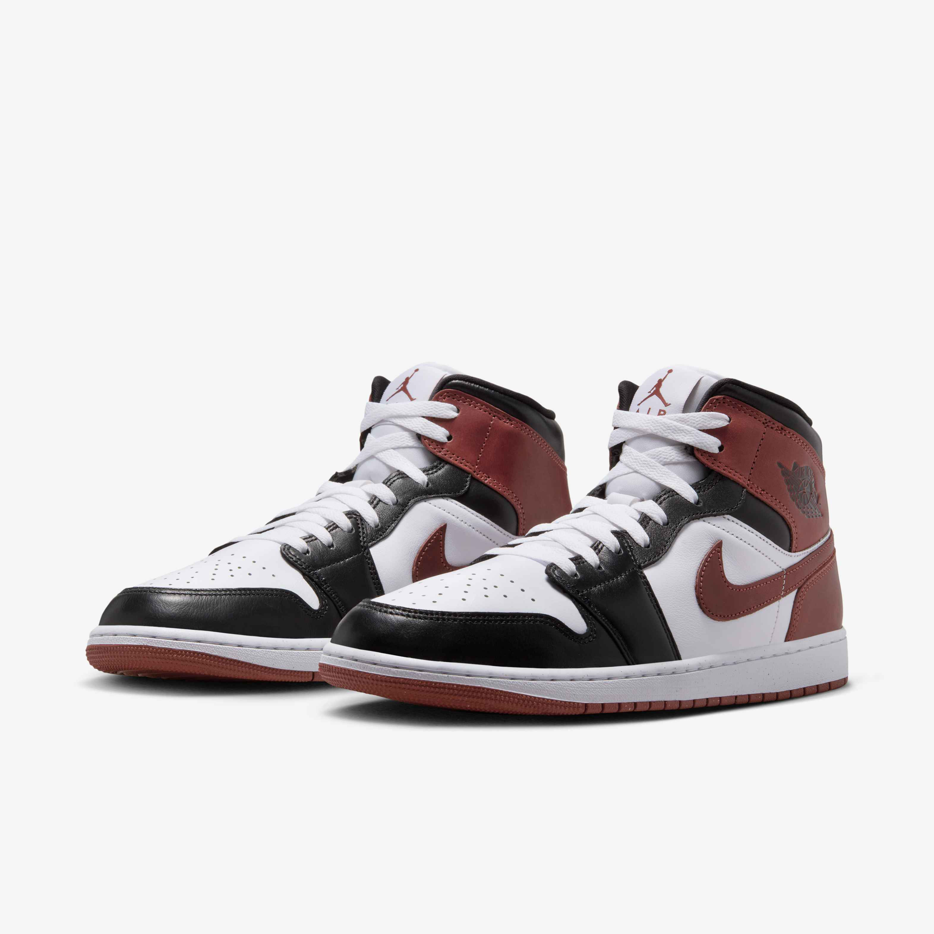 Air Jordan 1 Mid SE image number 4