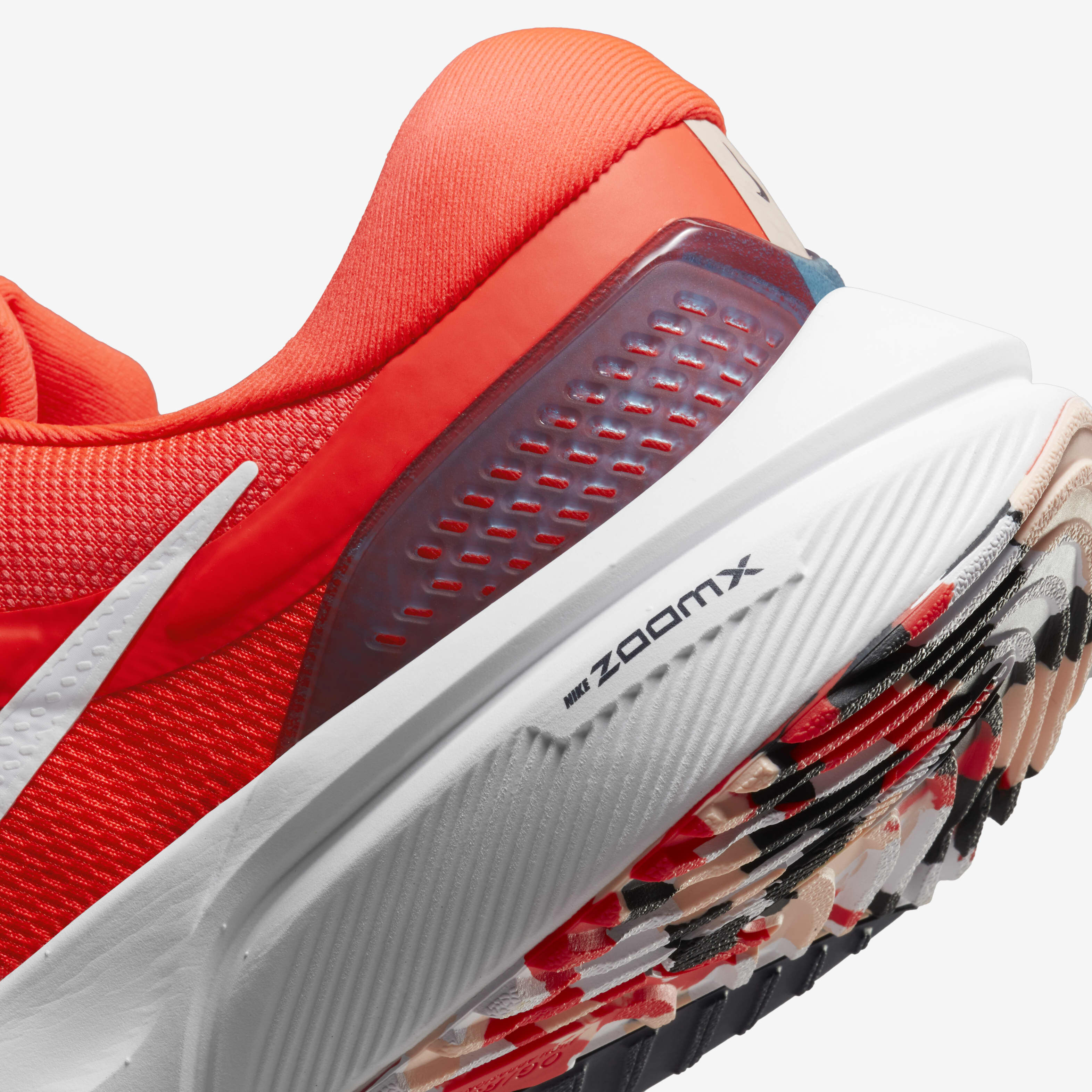 حذاء اير زوم فوميرو 16 image number 7