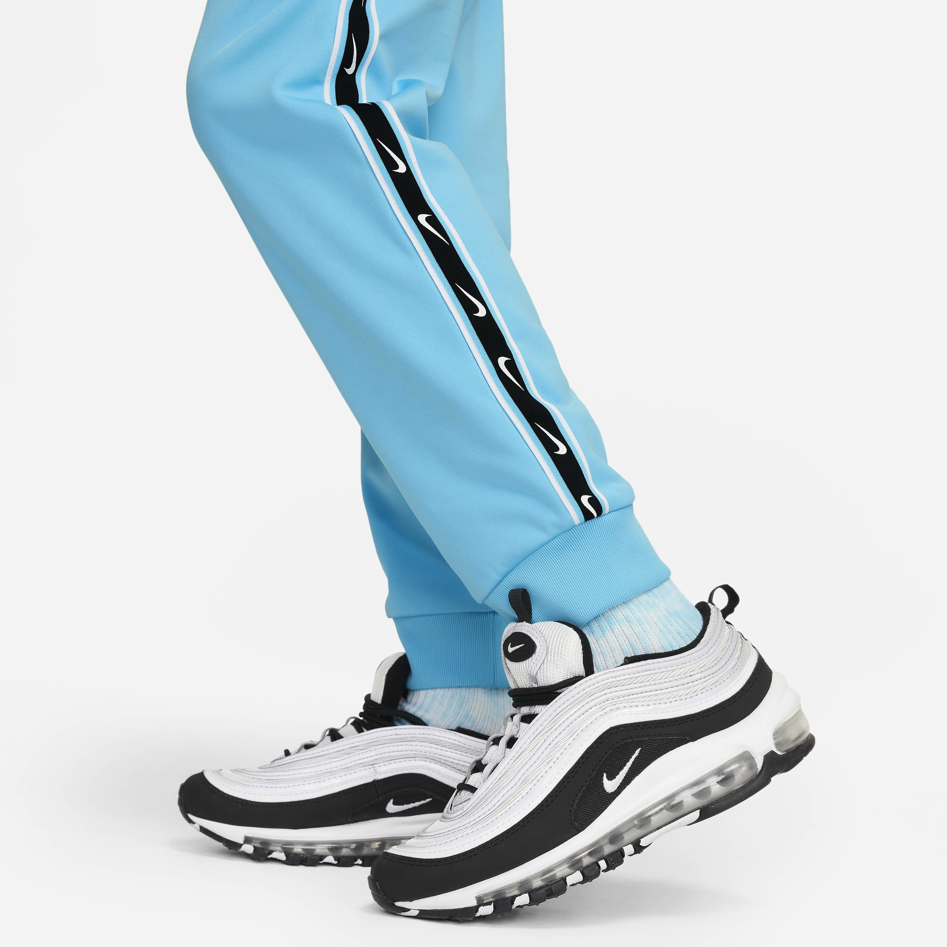 Nike Sportswear Repeat image number 6