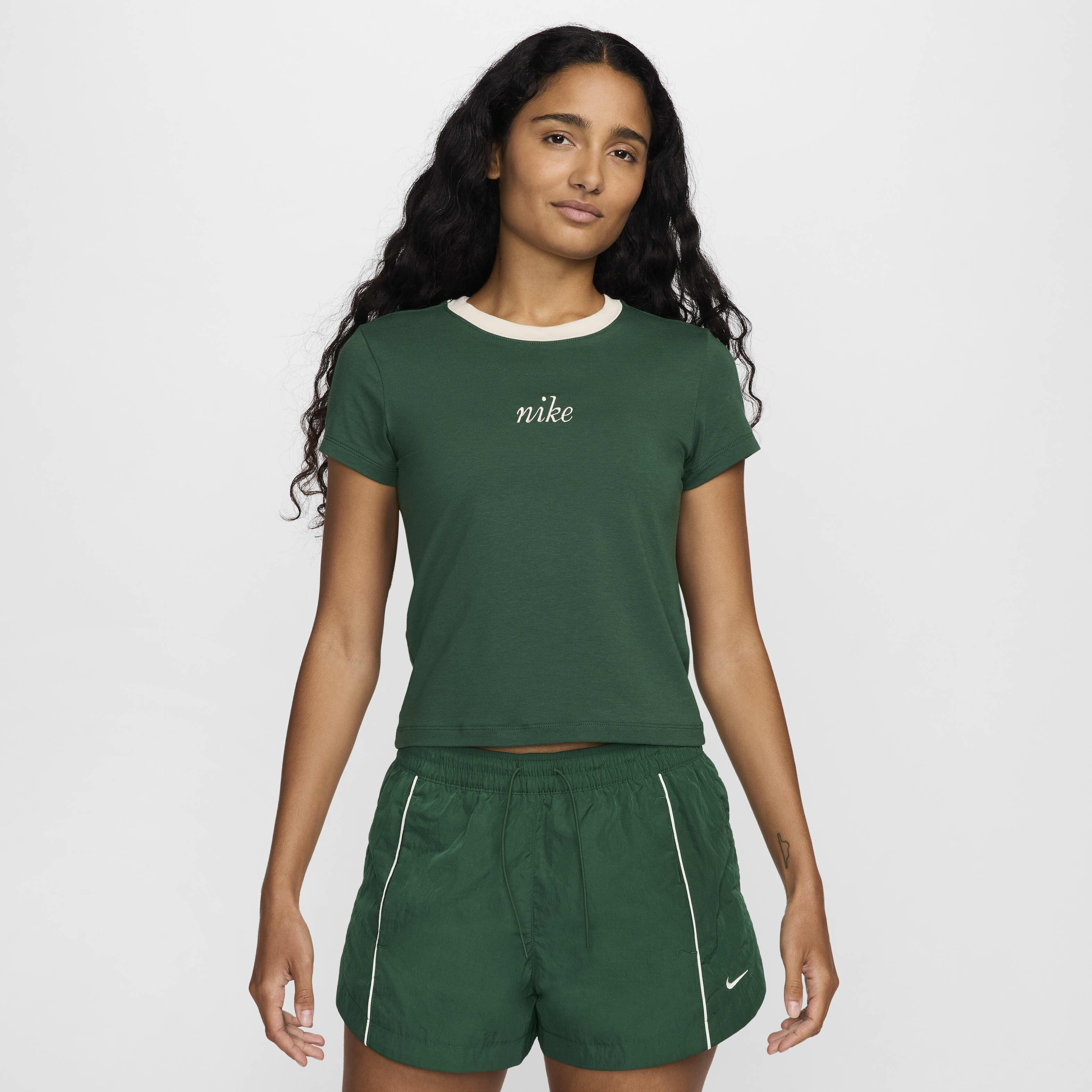 Nike shirt and shorts set women's online