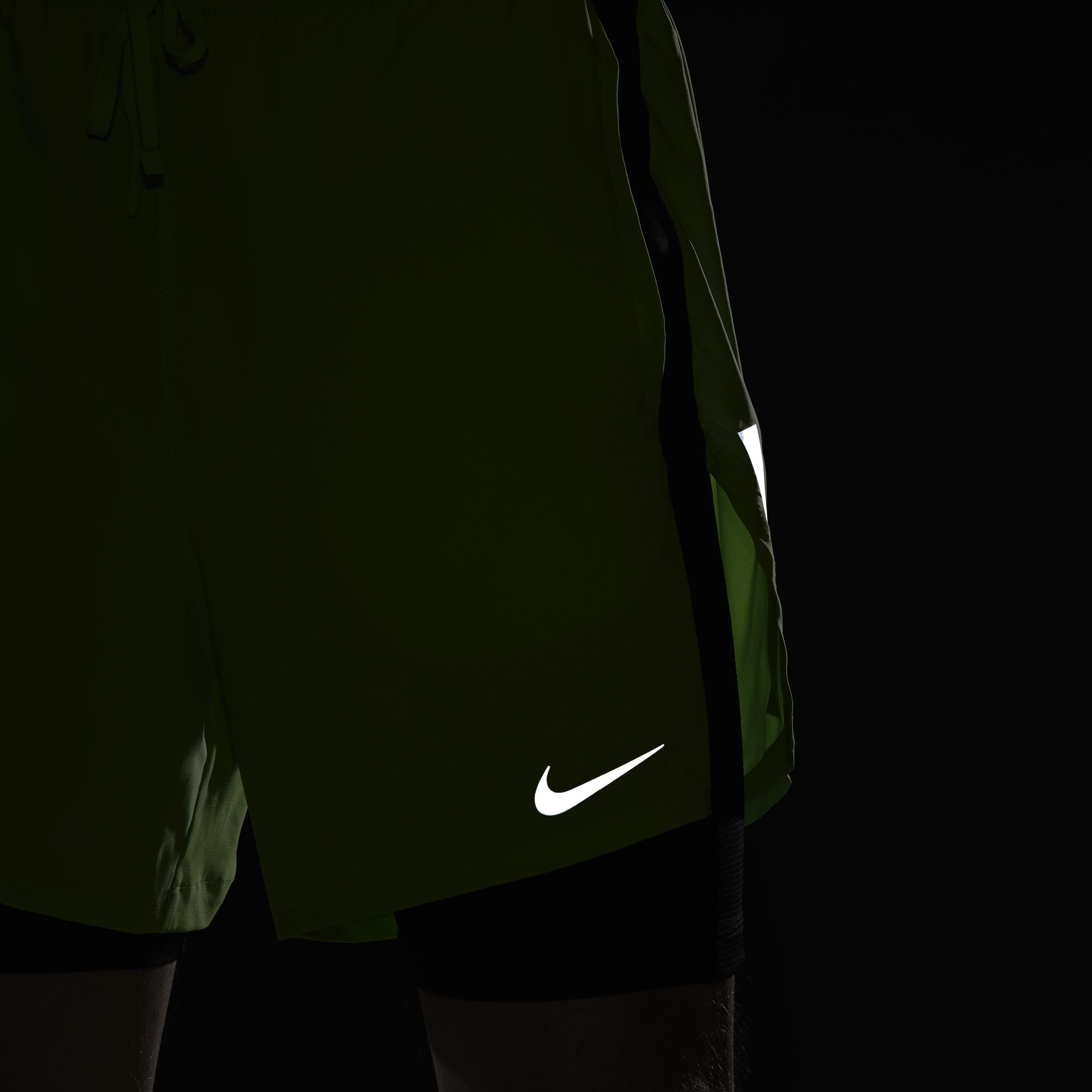 Nike Dri-FIT Run Division Stride image number 9