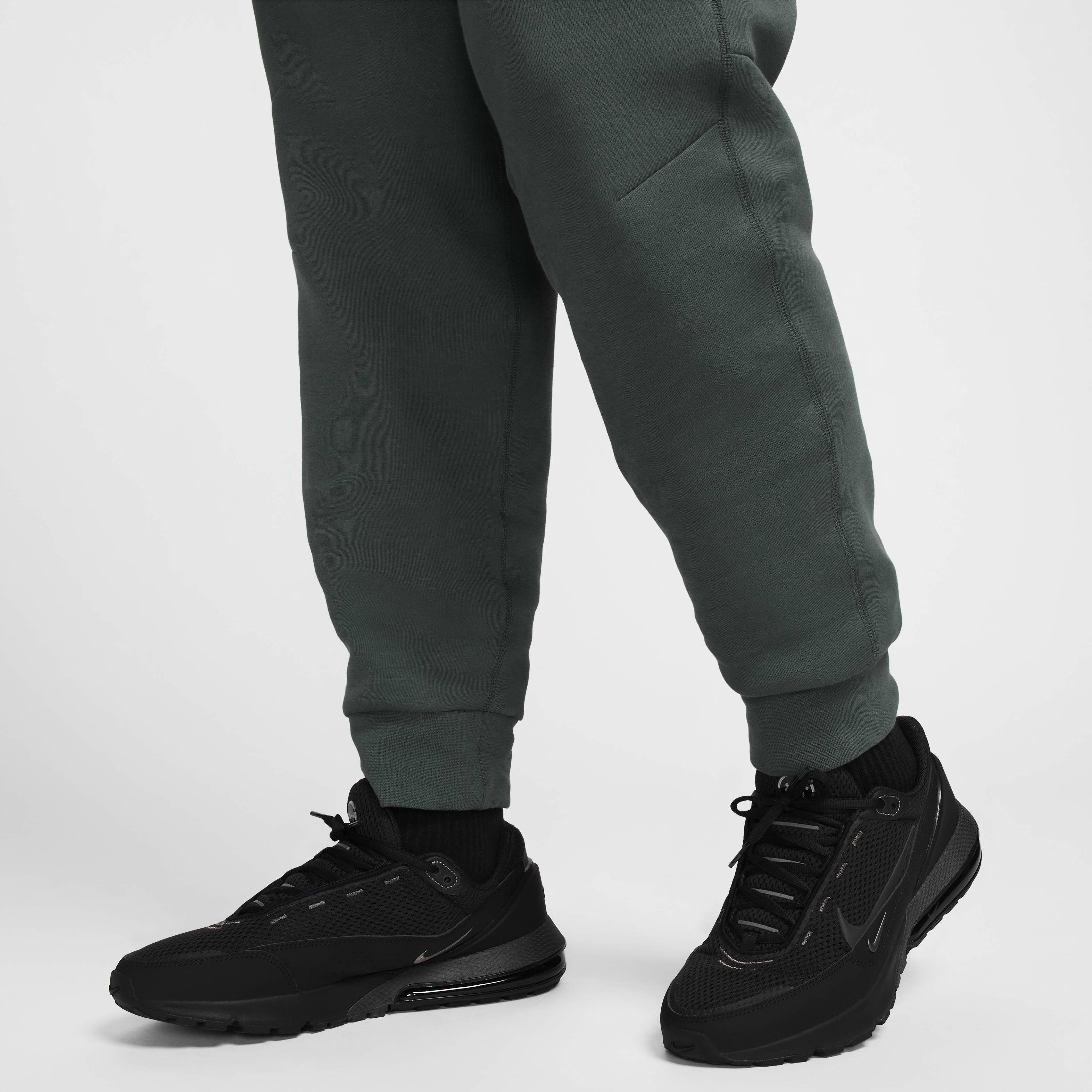Nike tech fleece shoes clearance