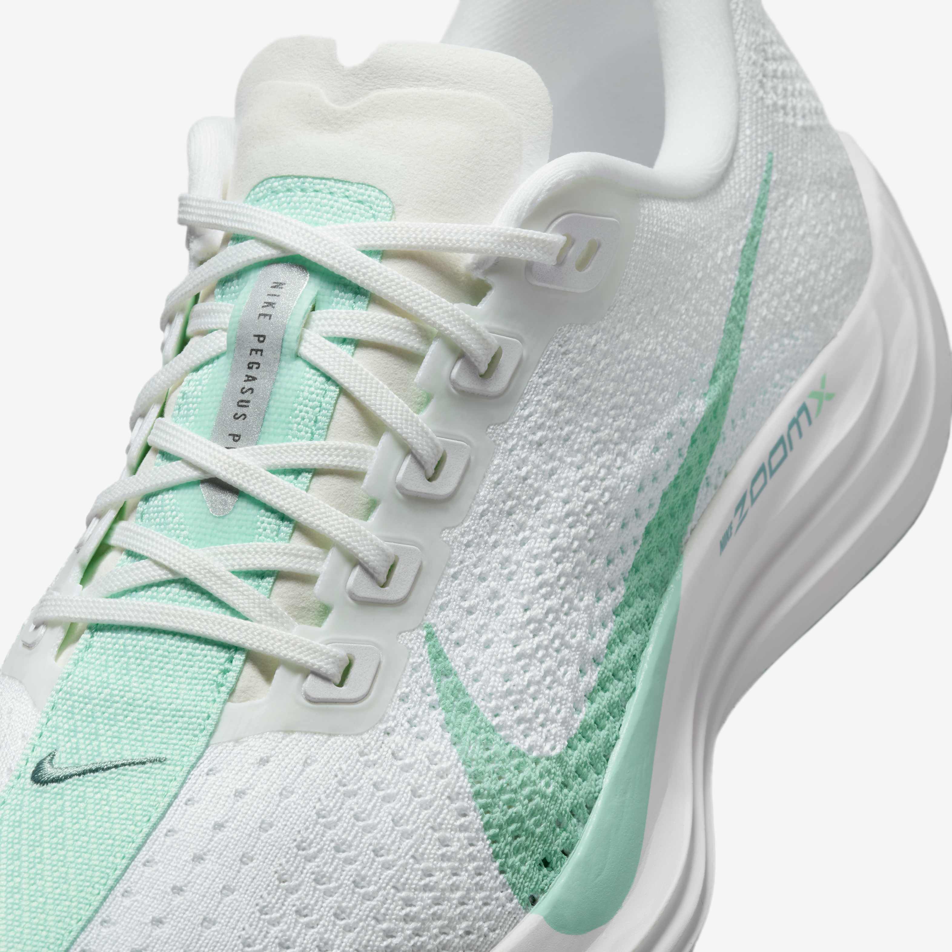 Nike Pegasus Plus image number 6