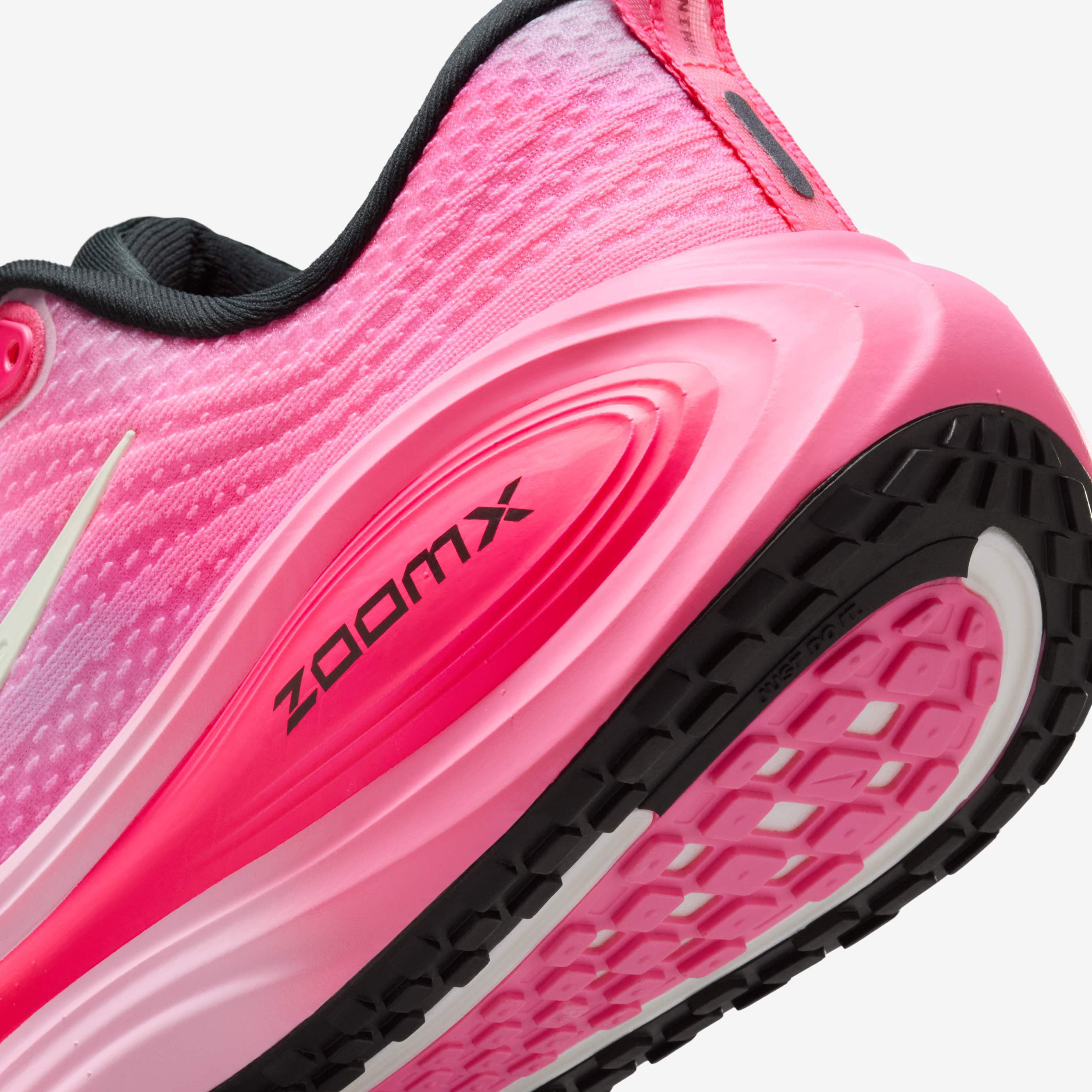 نايكي فوميرو بلس image number 7