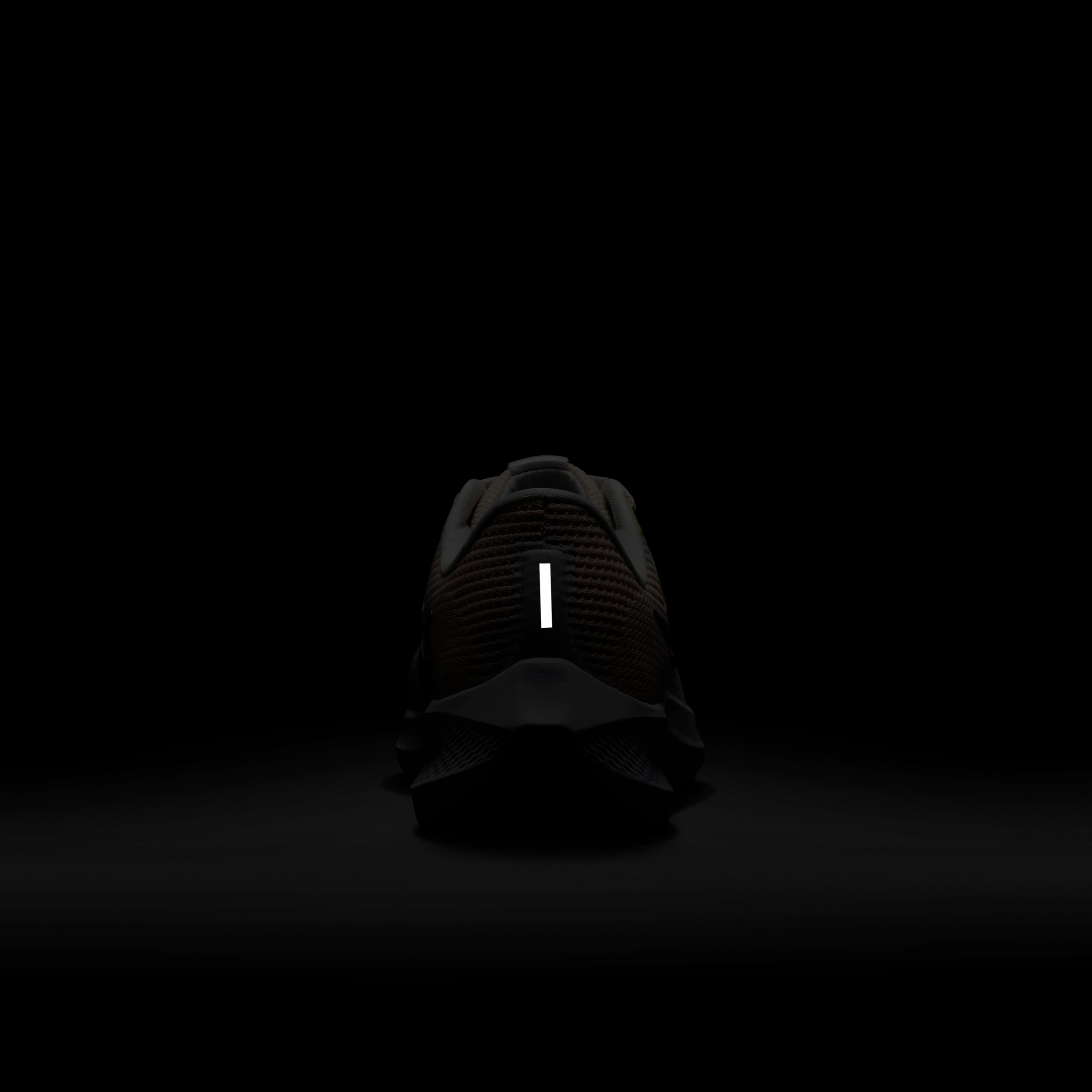 Nike Pegasus 40 image number 8