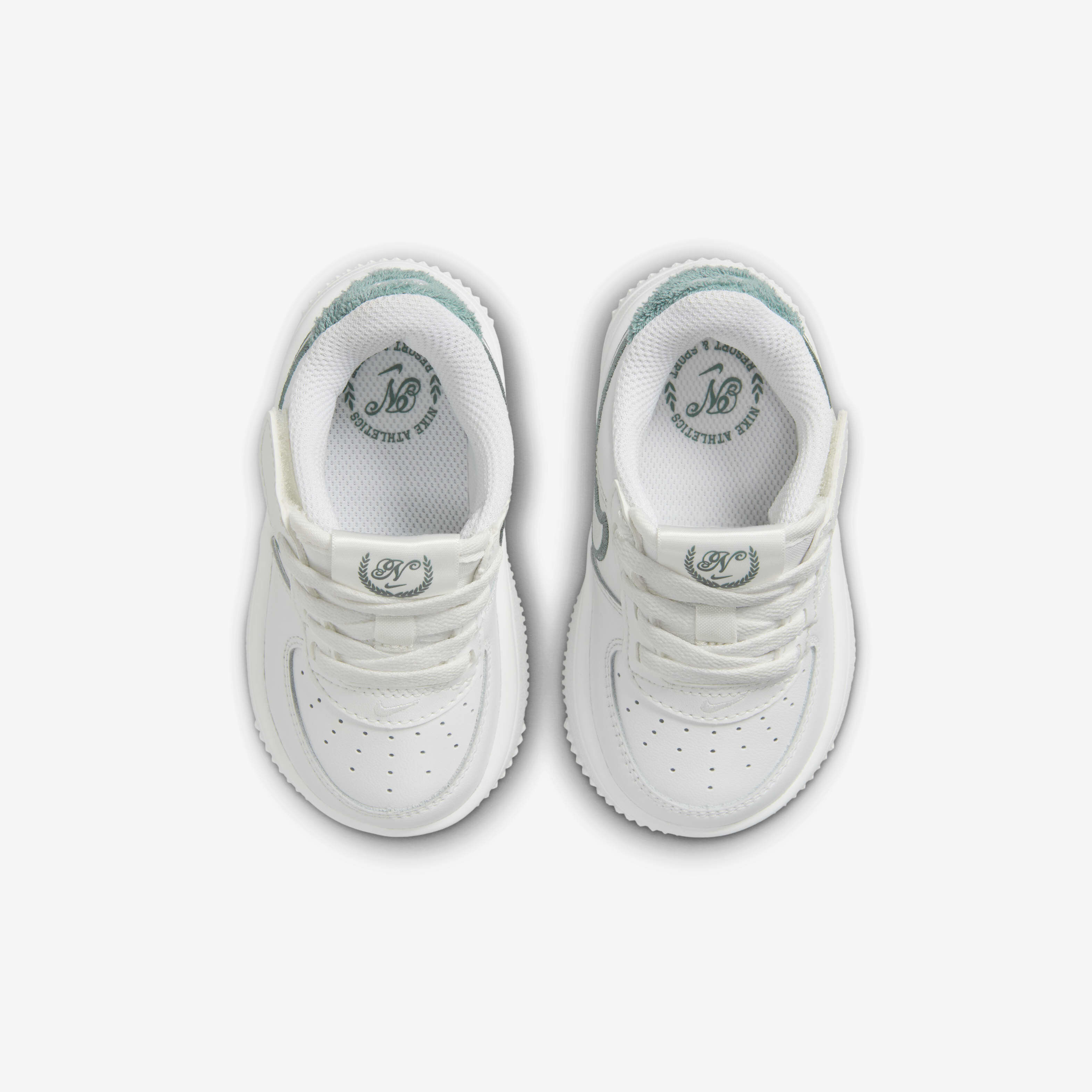 نايكي فورس 1 لو LV 8 إيزي أون image number 3