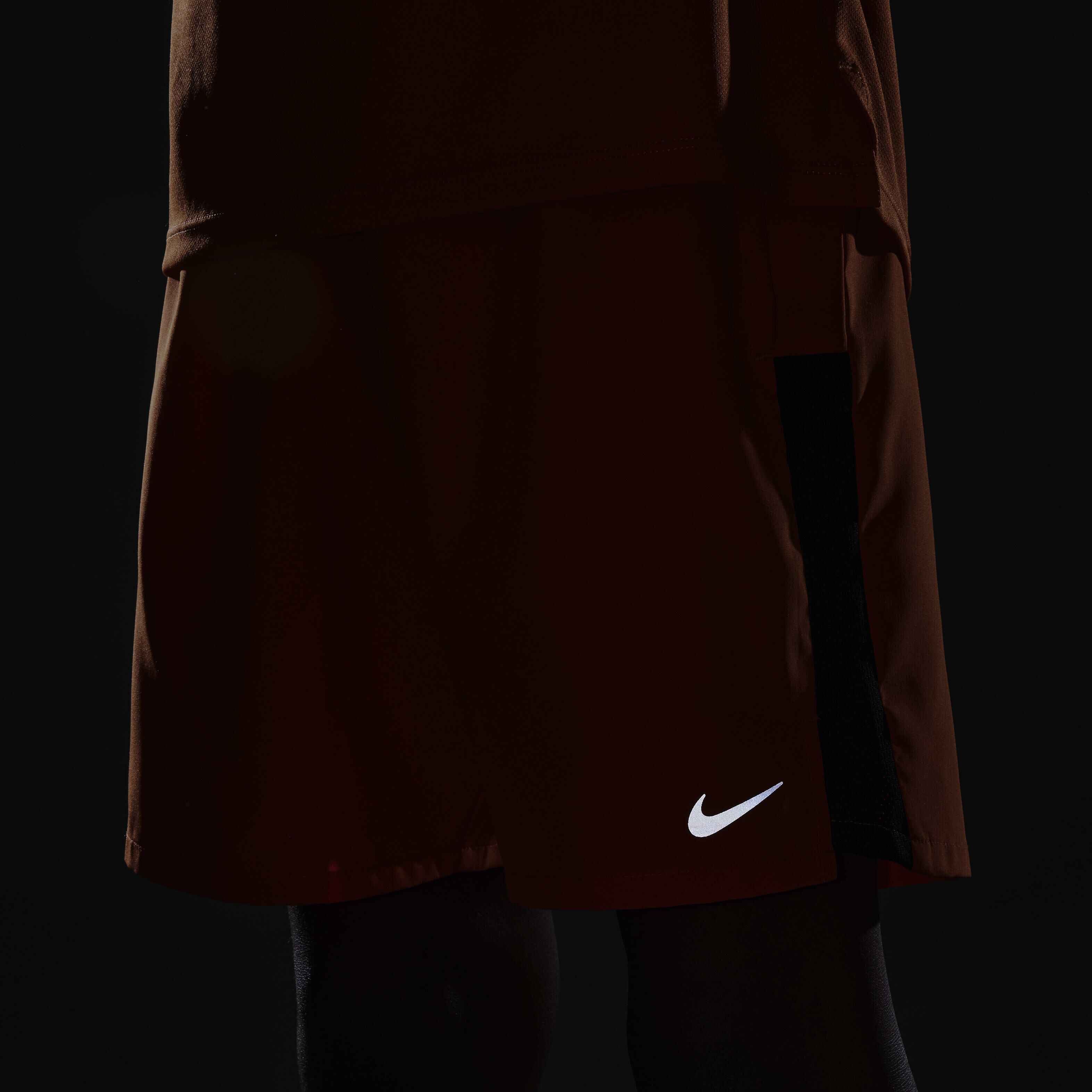 Nike Dri-FIT Challenger image number 8