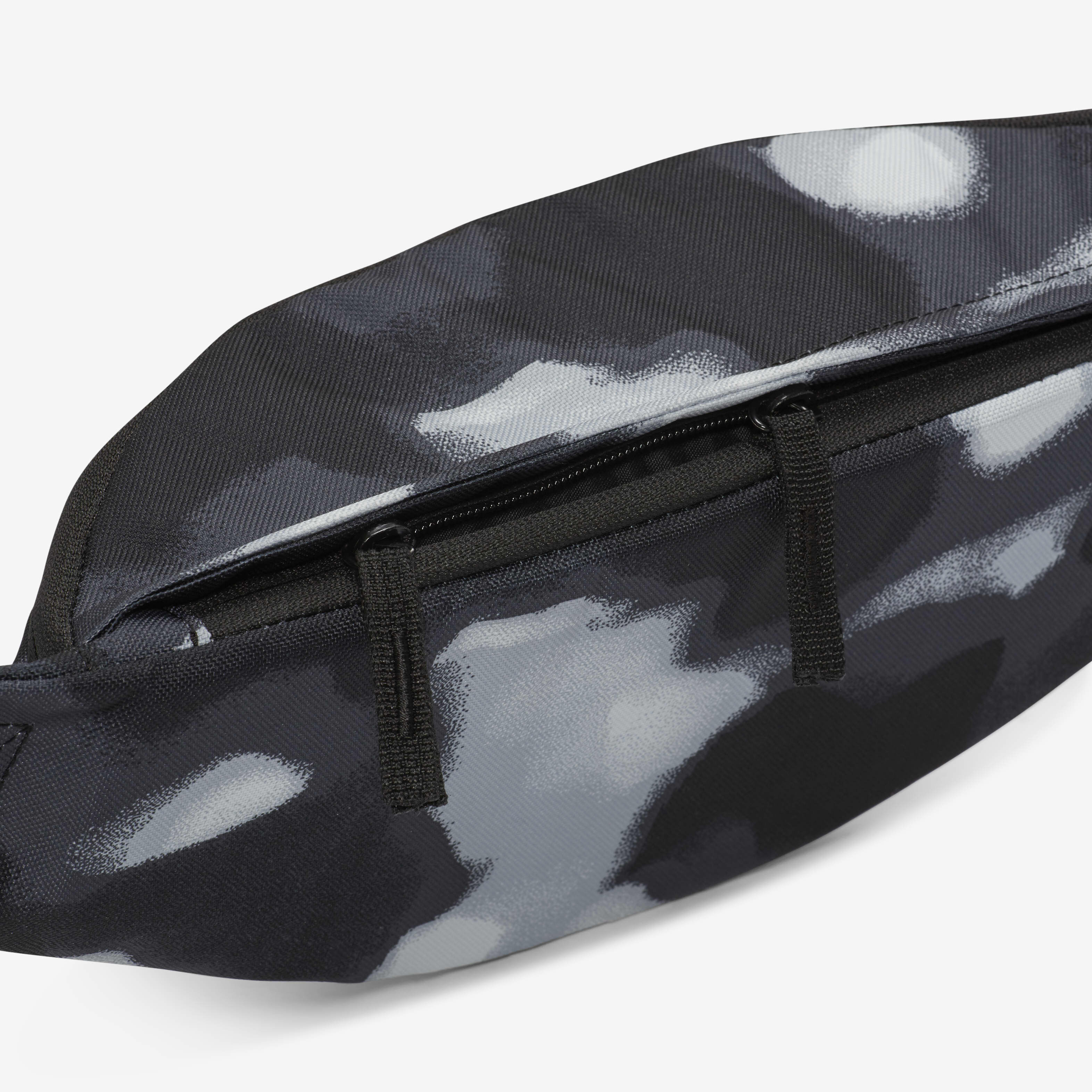 Nike Heritage image number 5