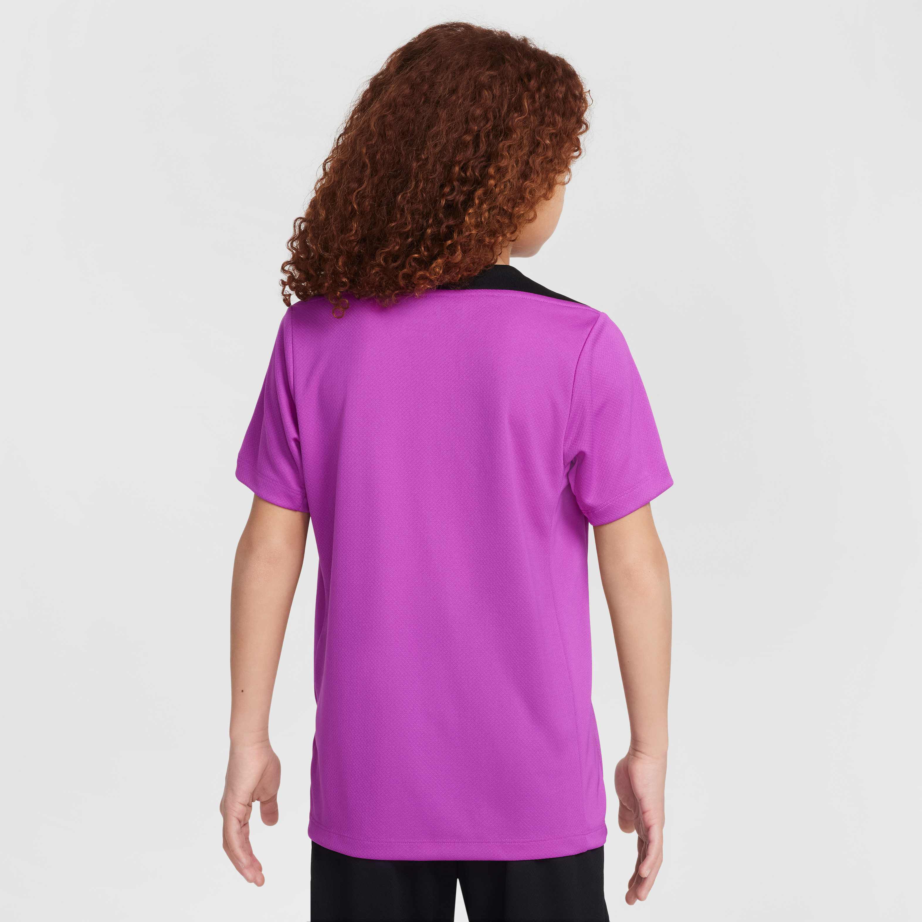 England Strike image number 1