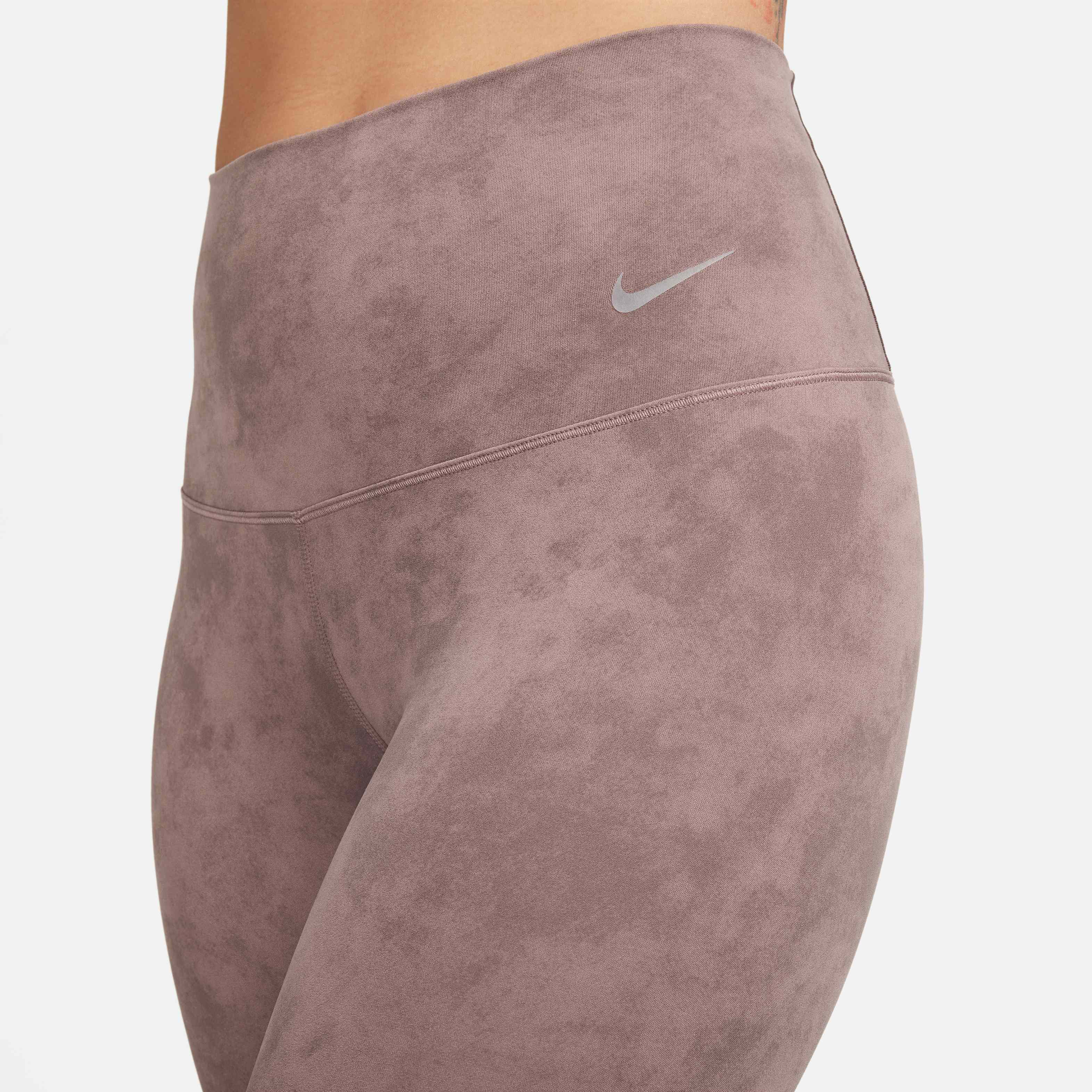 Nike Zenvy Tie-Dye image number 3