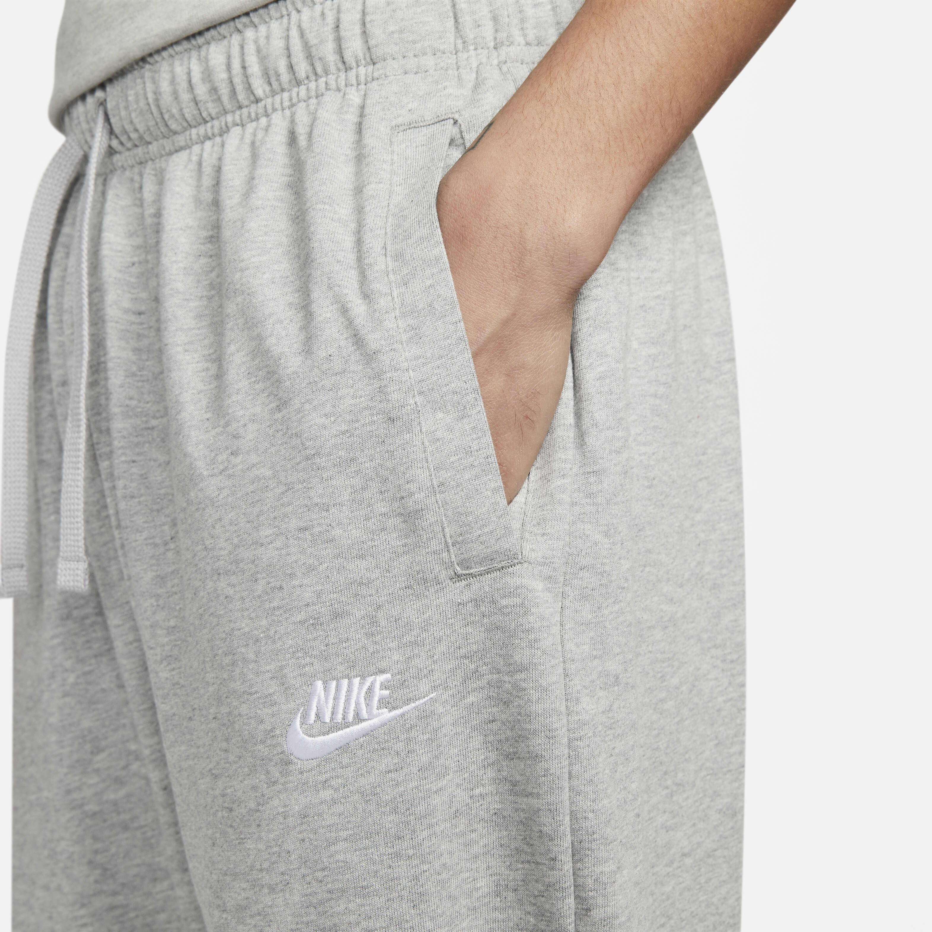 Nike Sportswear Club image number 2
