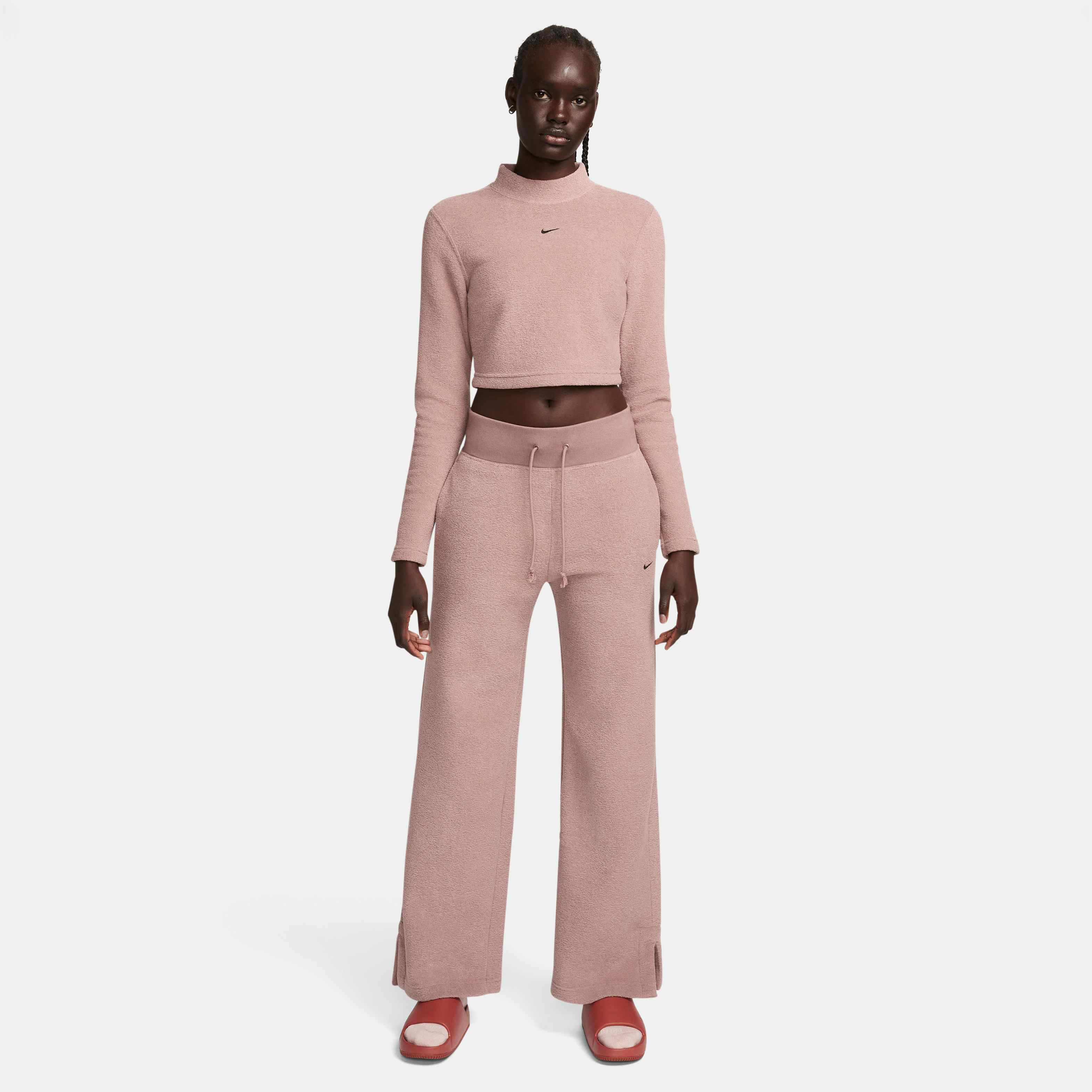 نايكي سبورتسوير فينكس بلش image number 6