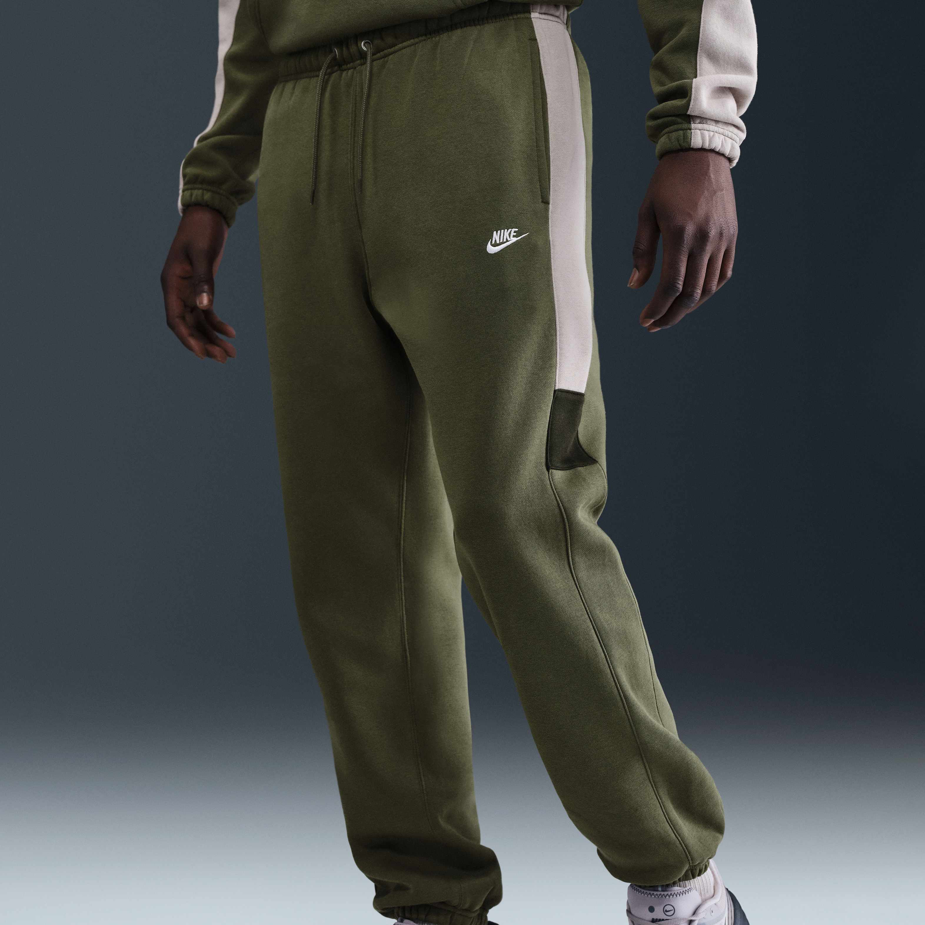Nike Sportswear Club image number 3