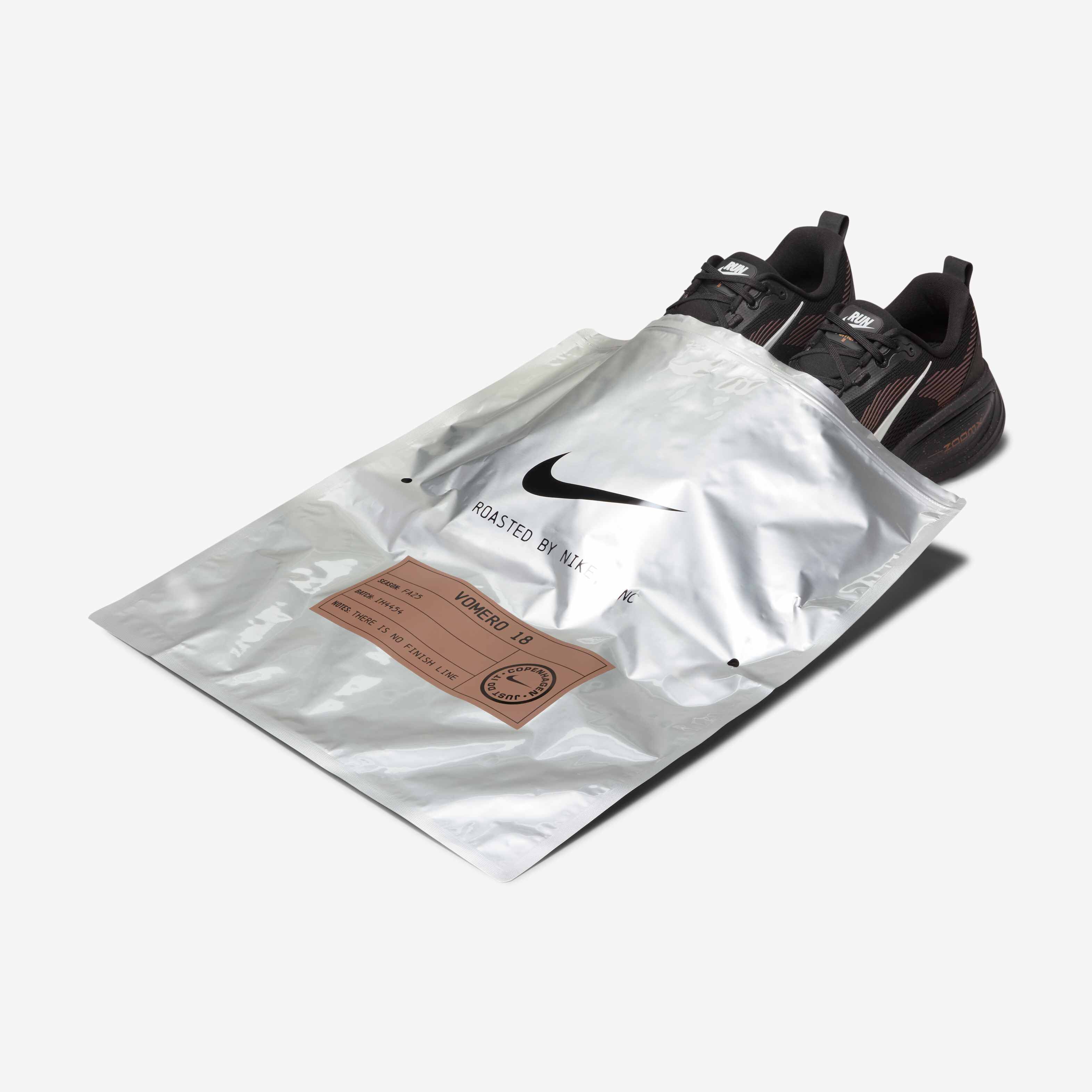 نايكي فوميرو 18 image number 8