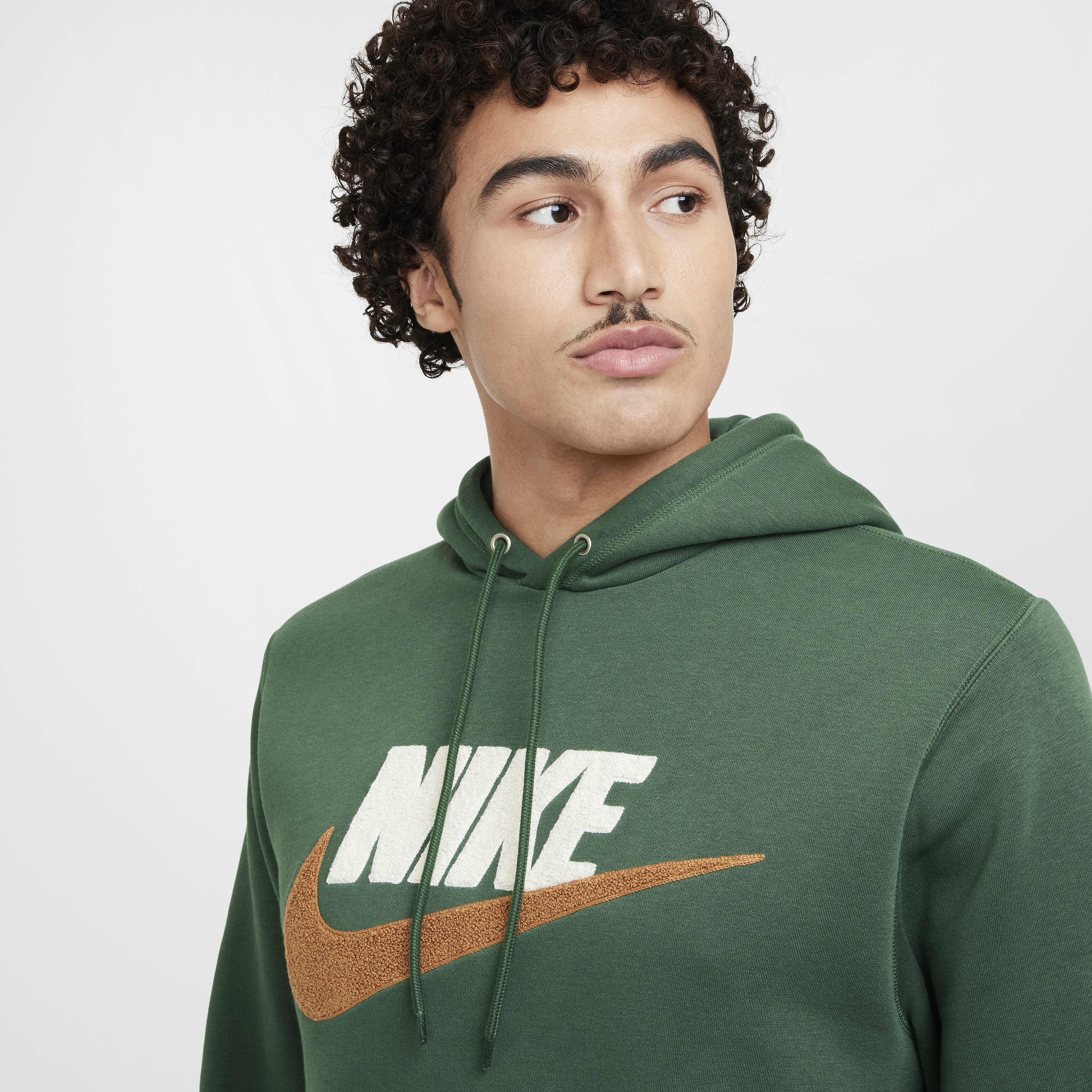Nike Club Fleece image number 2