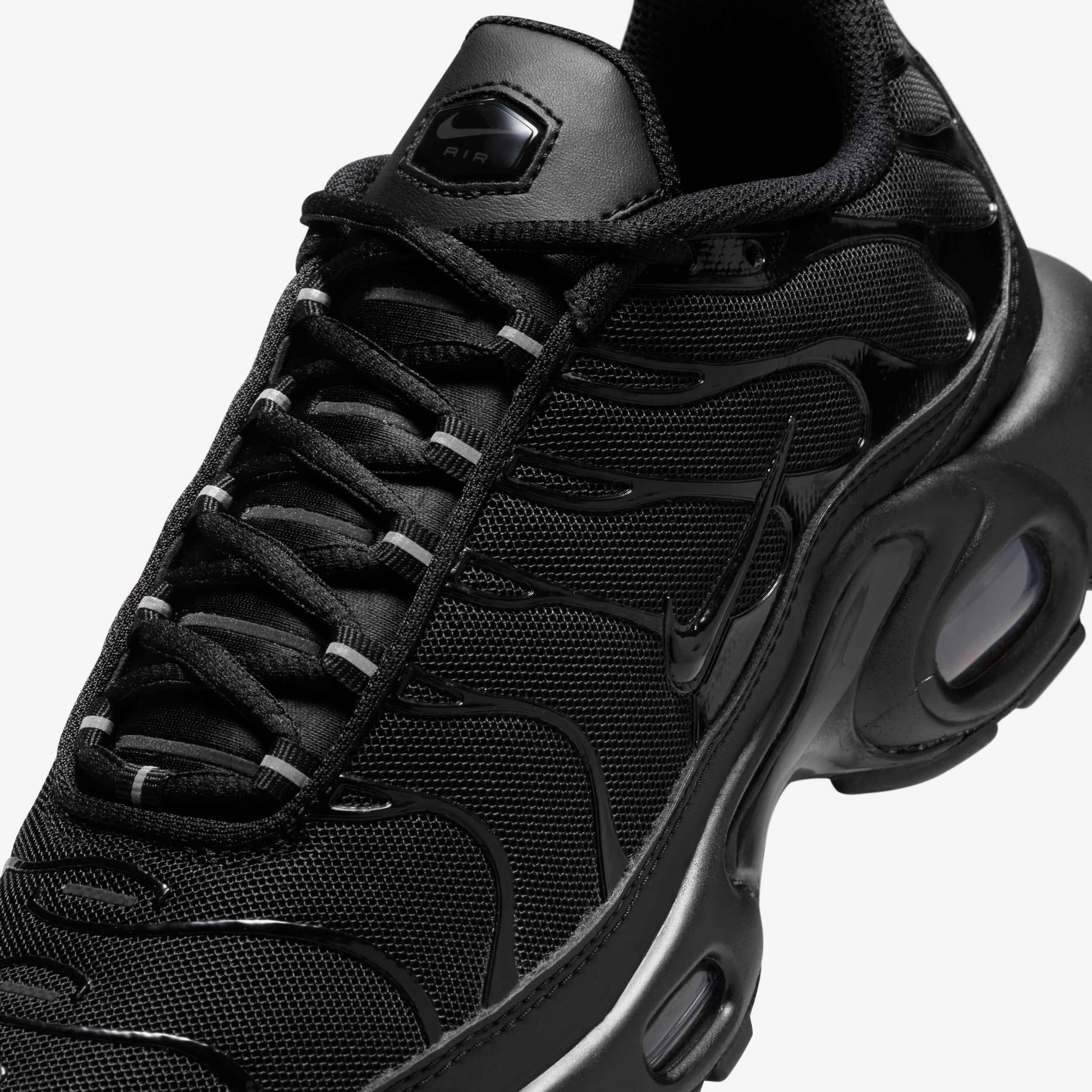 Nike Air Max Plus image number 6