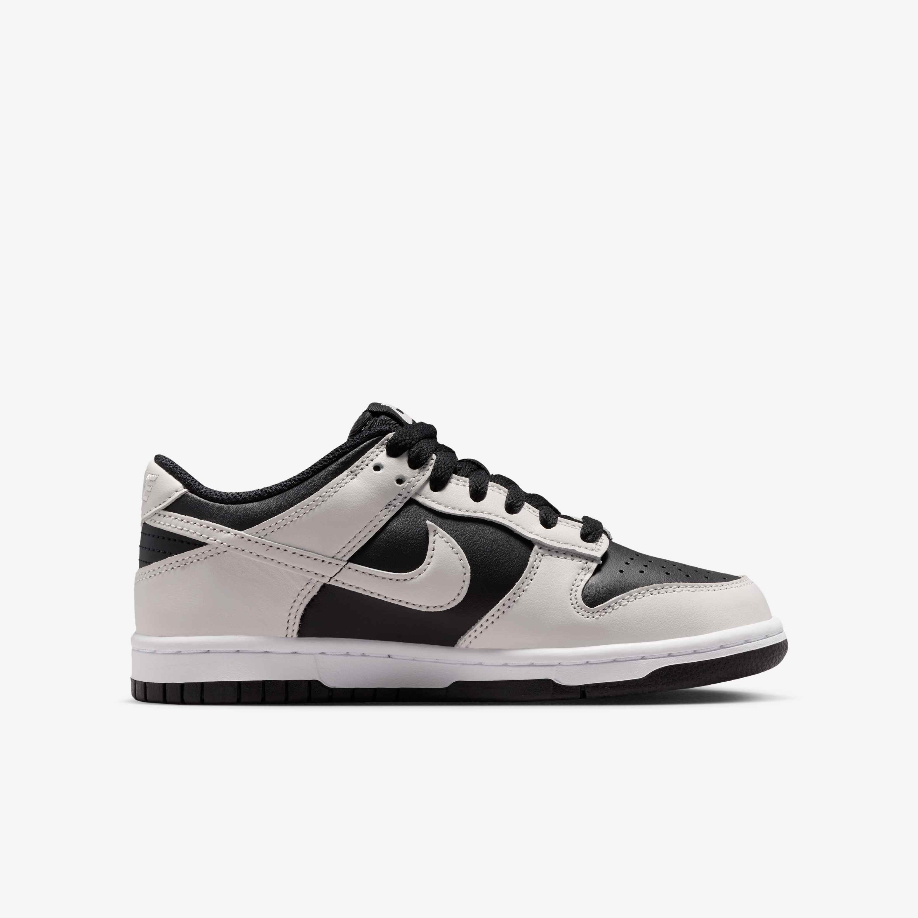 Nike Dunk Low image number 2