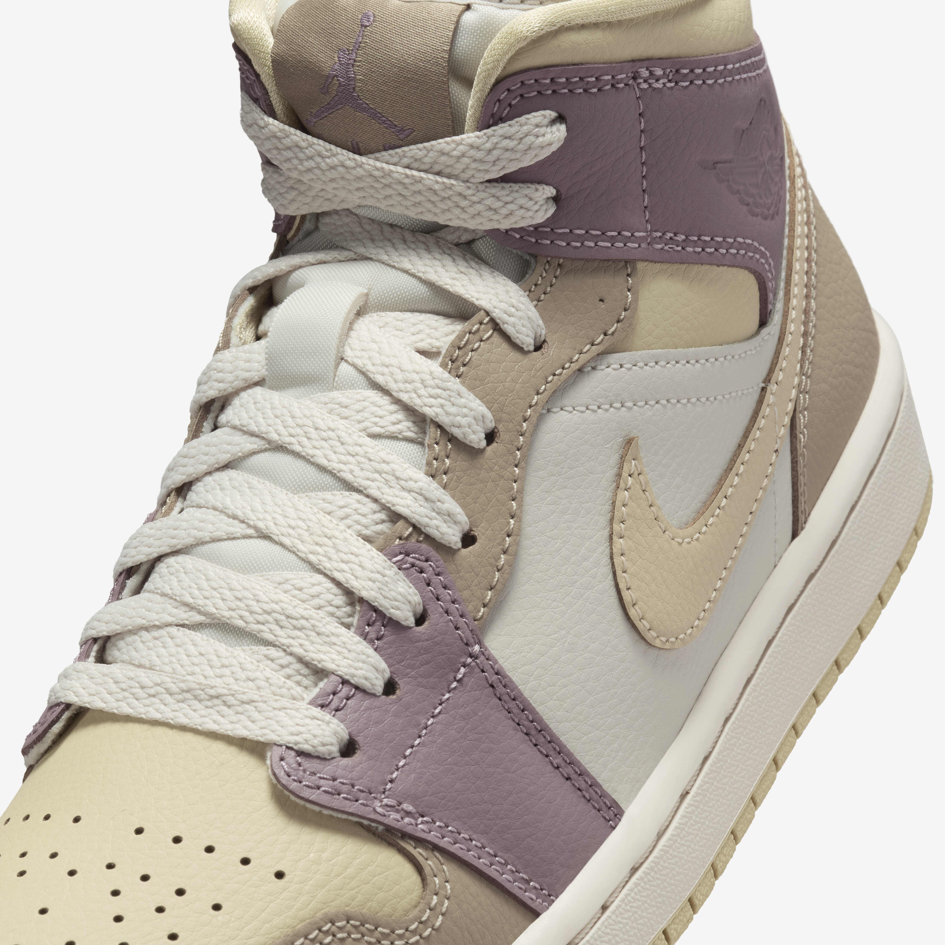 Air Jordan 1 Mid image number 6