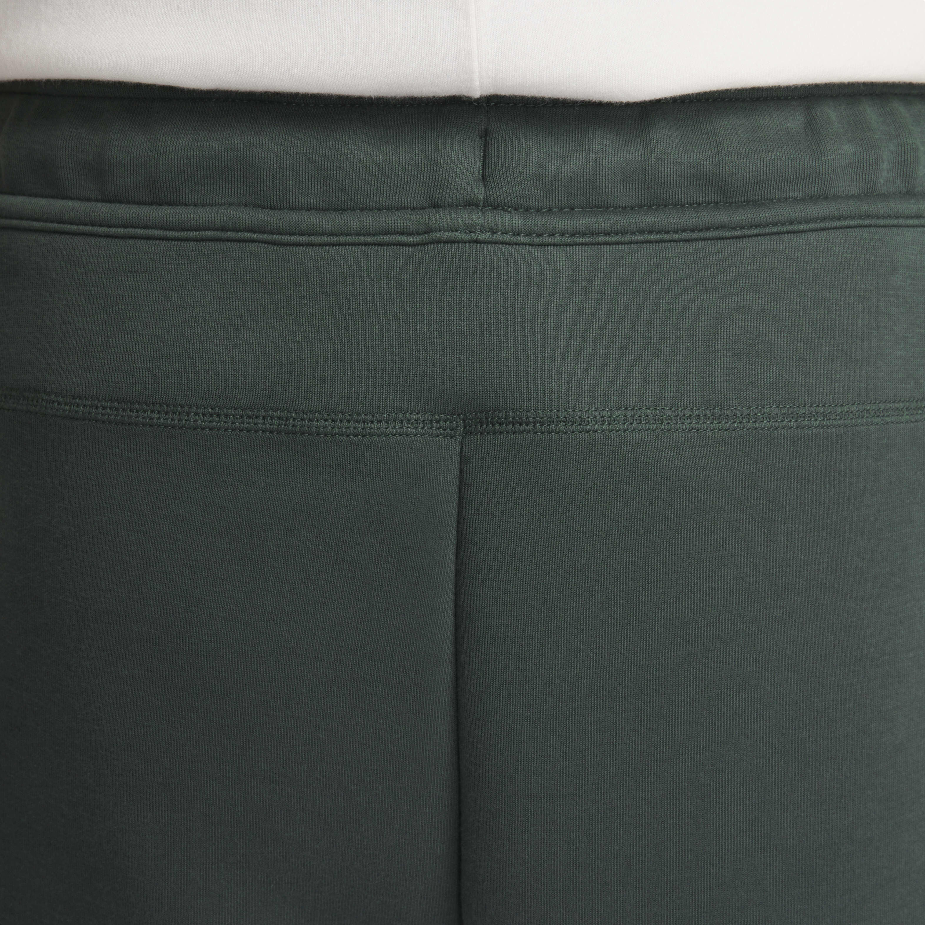 Nike Sportswear Tech Fleece image number 6