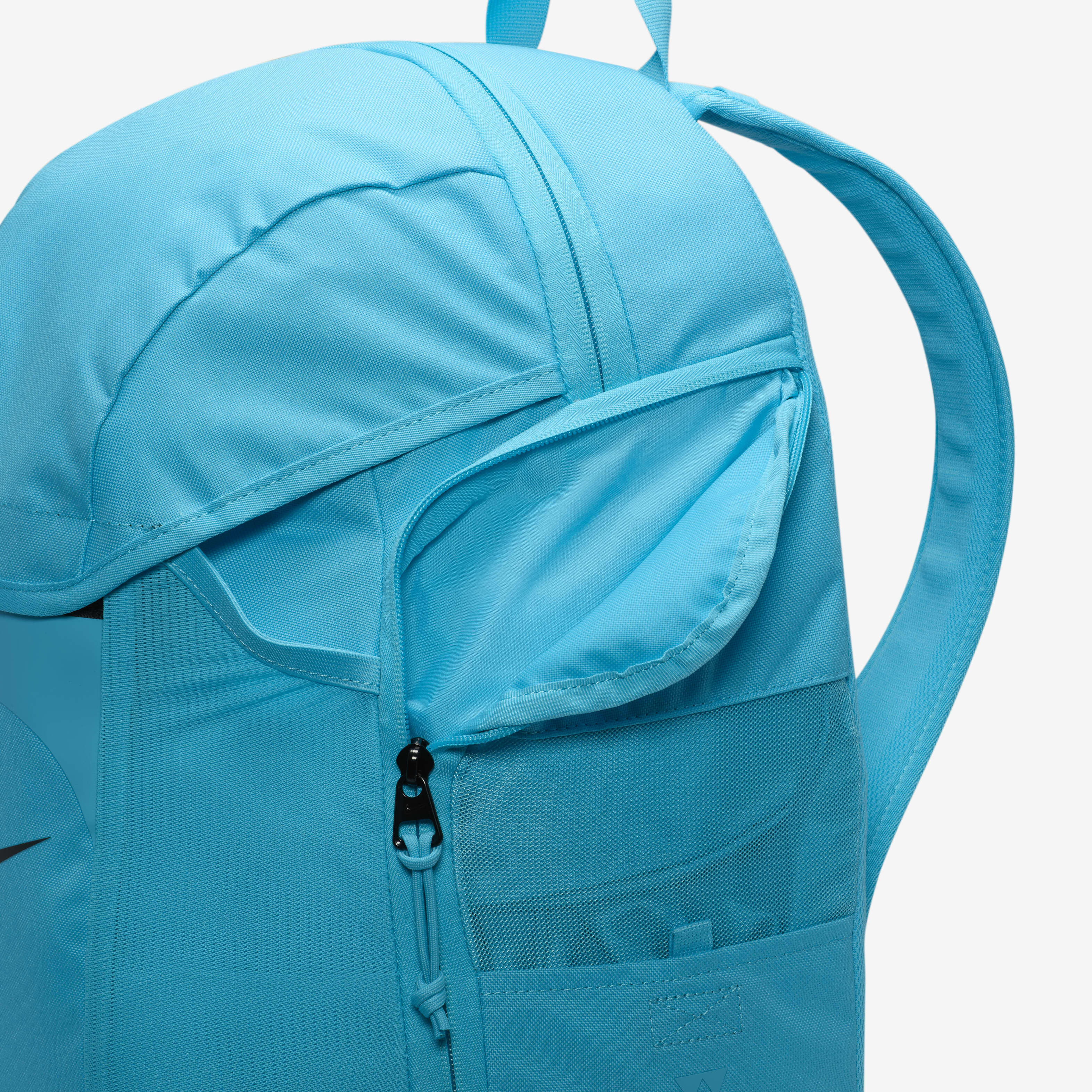 نايكي أكاديمي تيم image number 9