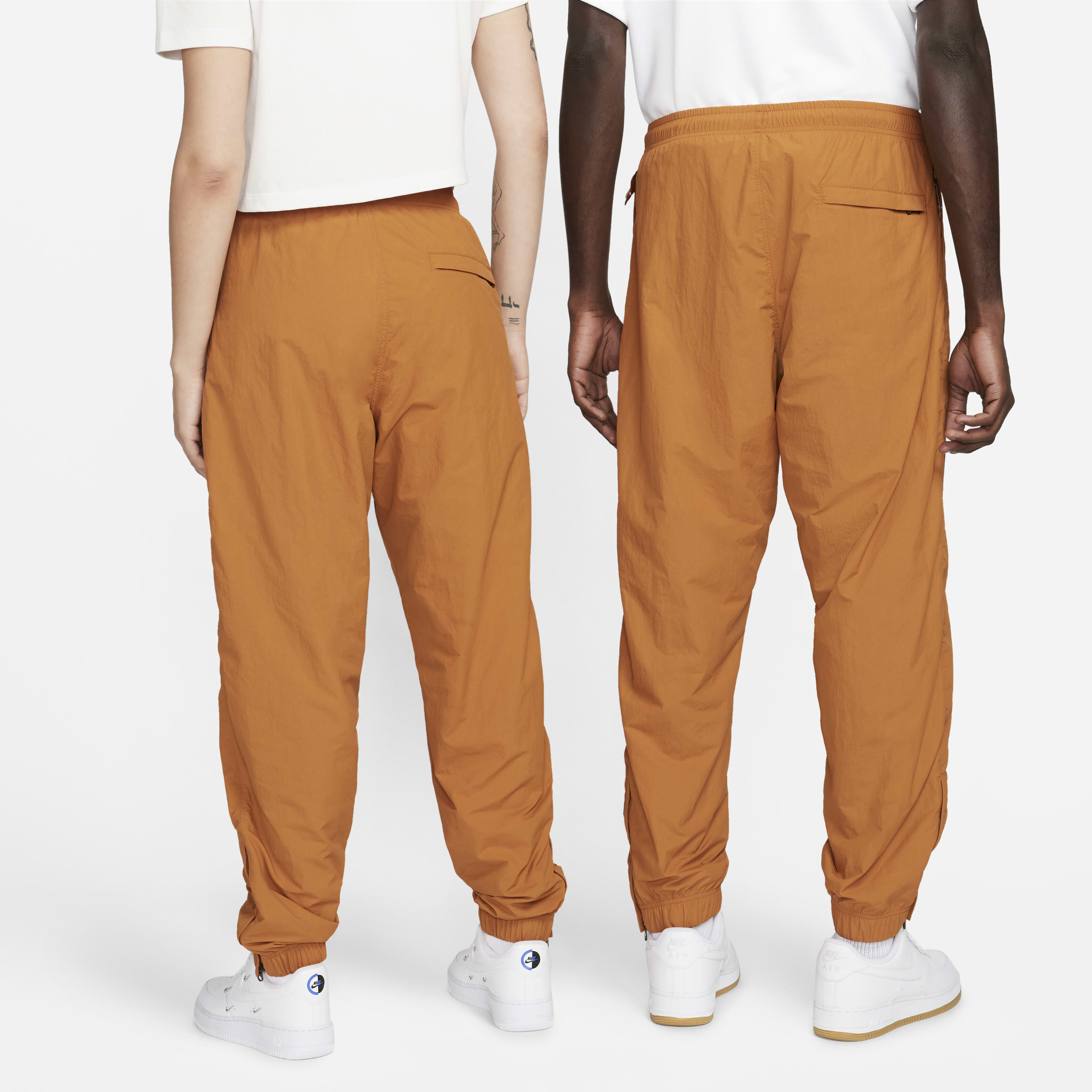 نايكي سبورتسوير سولو سووش image number 1