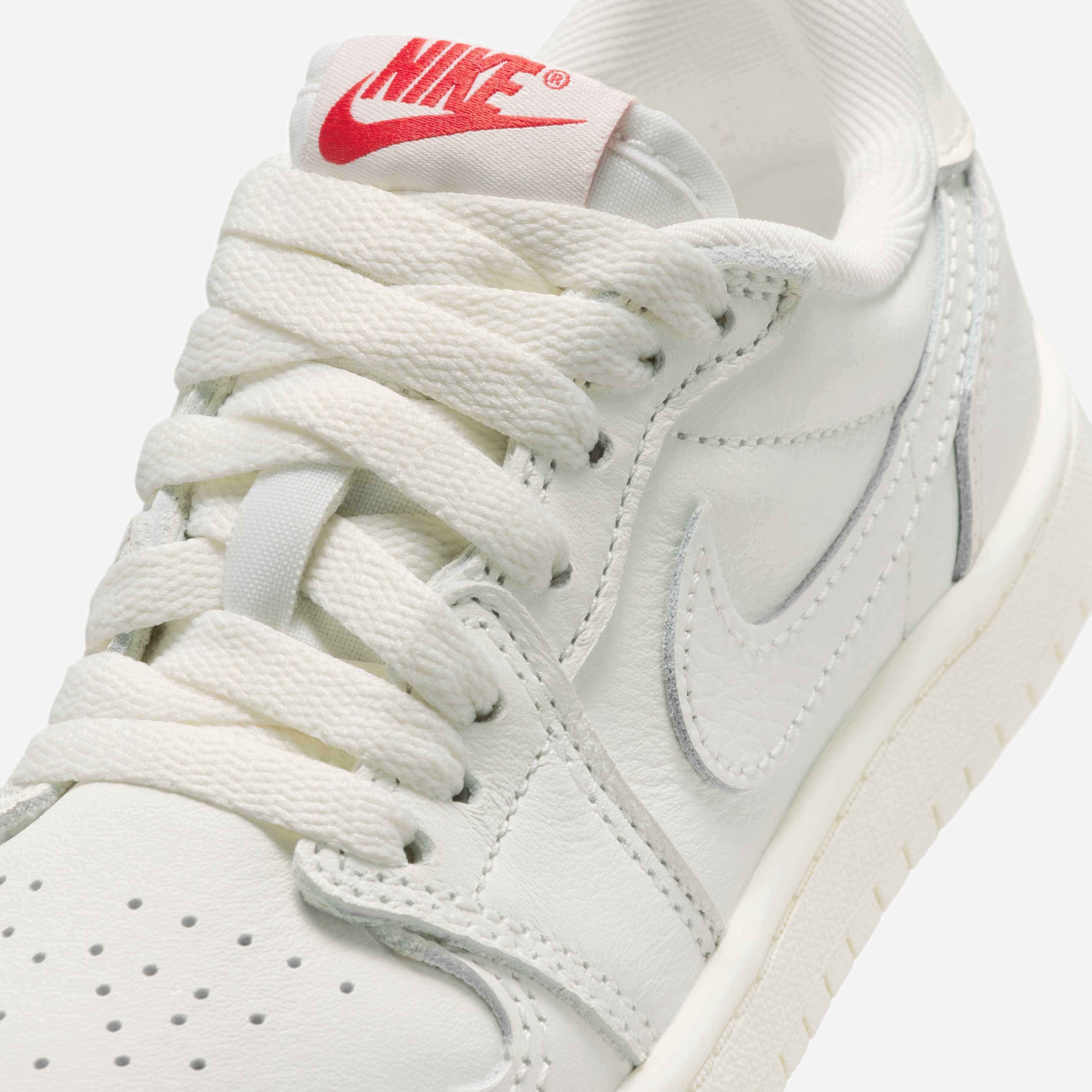 Jordan 1 Retro Low image number 16