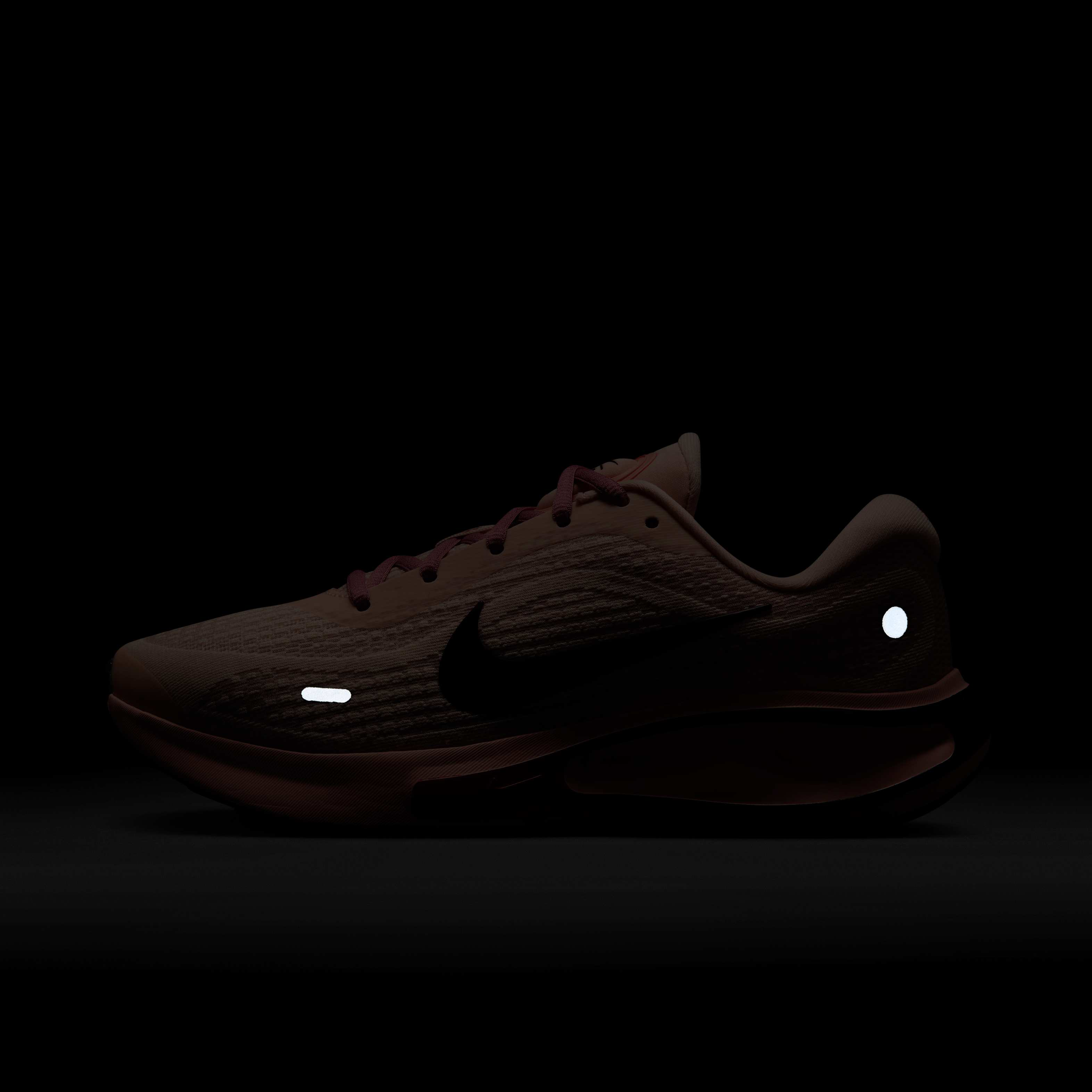 نايكي جيرني رن image number 10