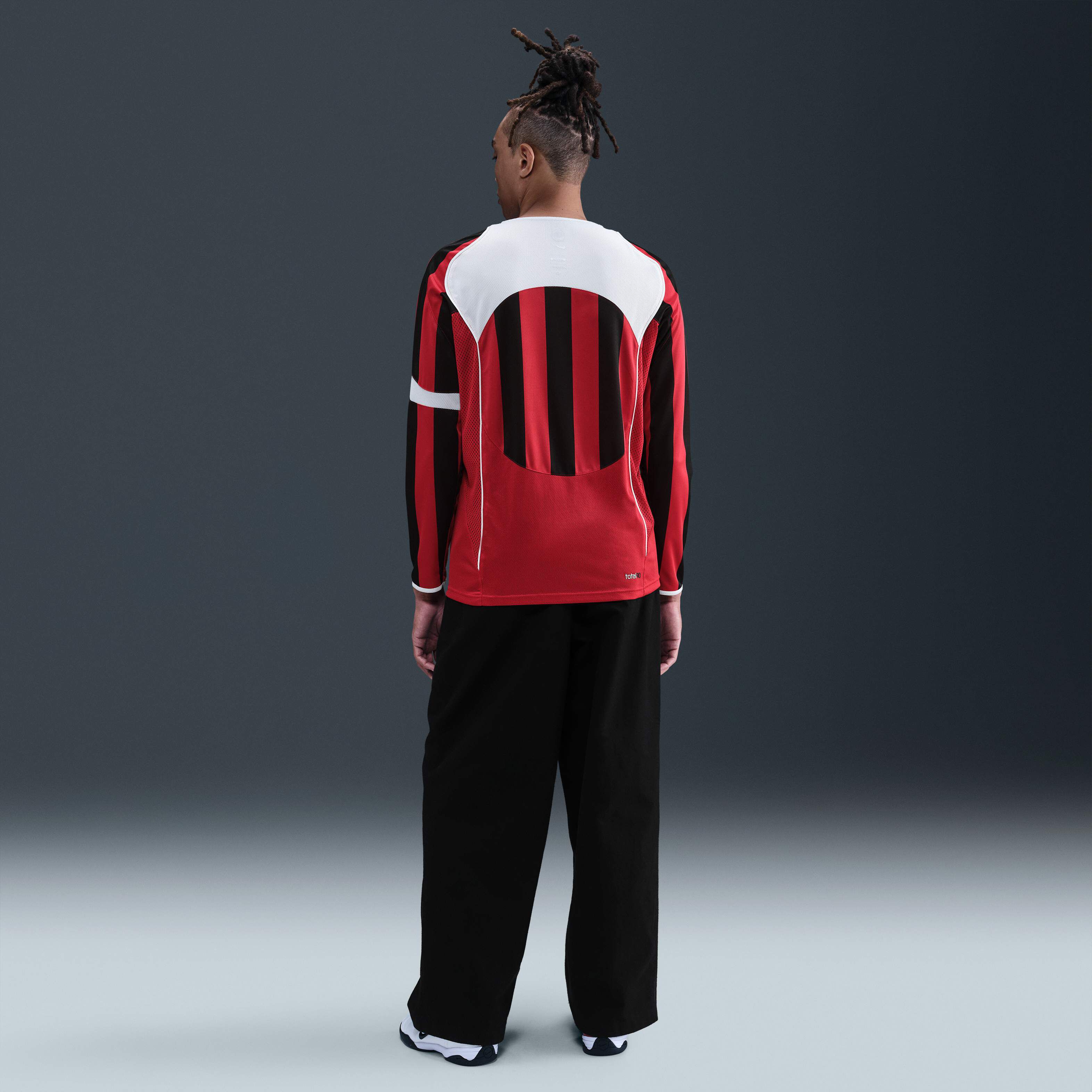 نايكي سبورتسوير كلوب image number 3