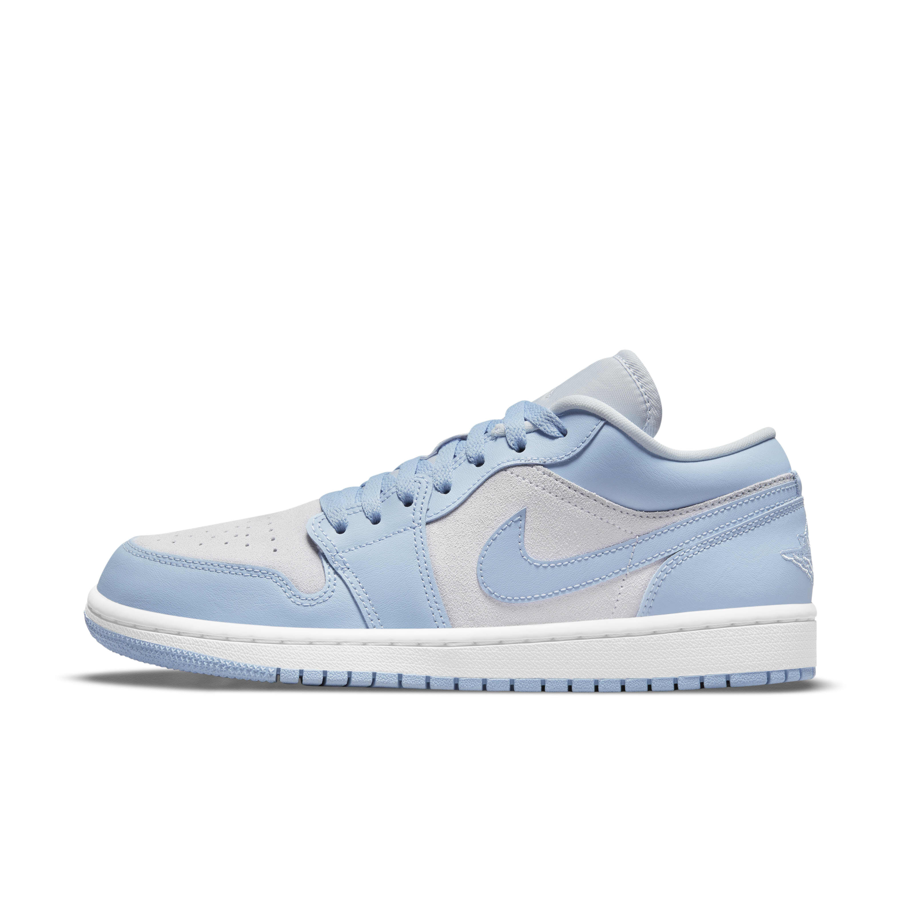 Buy Air Jordan 1 Low Women s Shoes Nike Qatar Official
