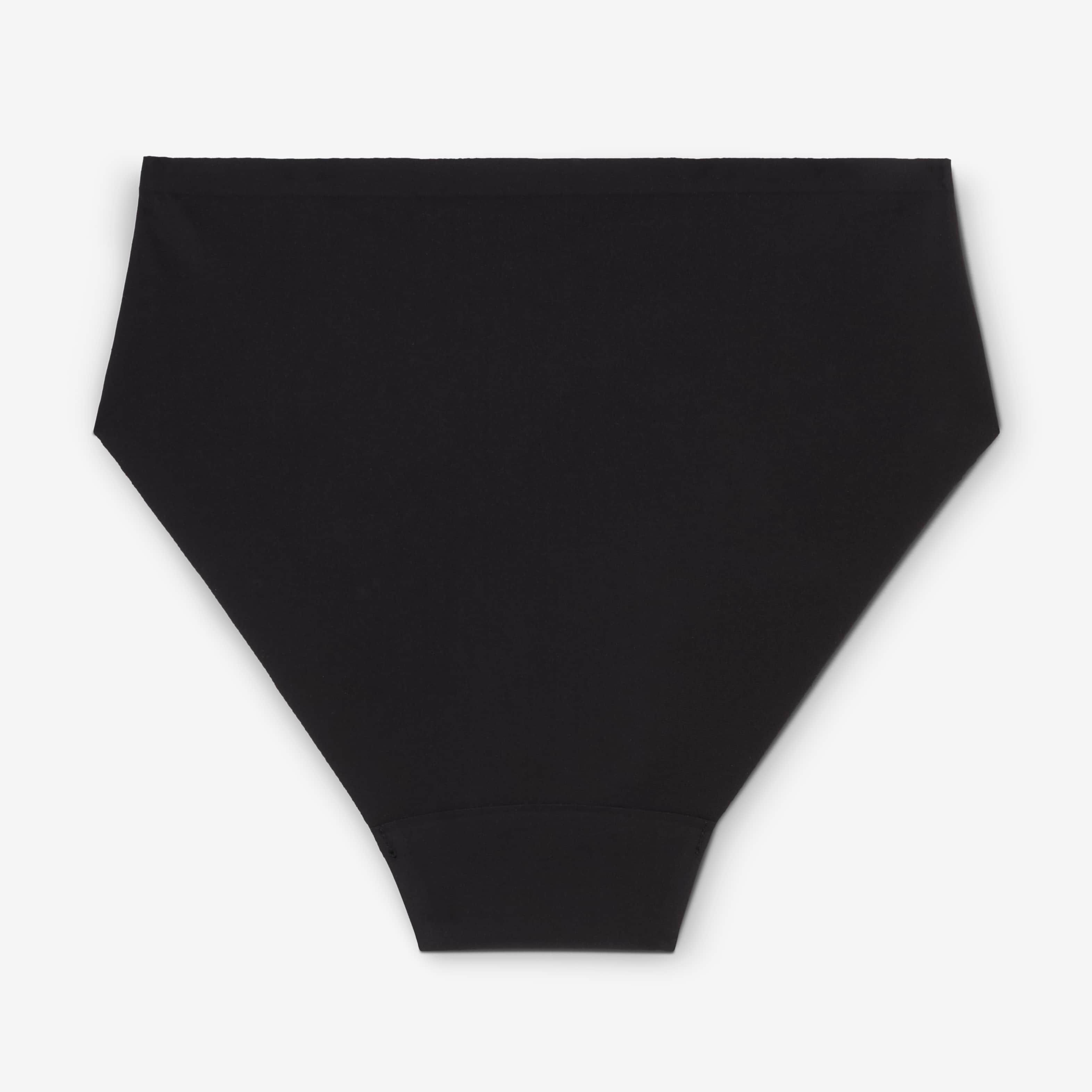 Nike Leak Protection: Period image number 1