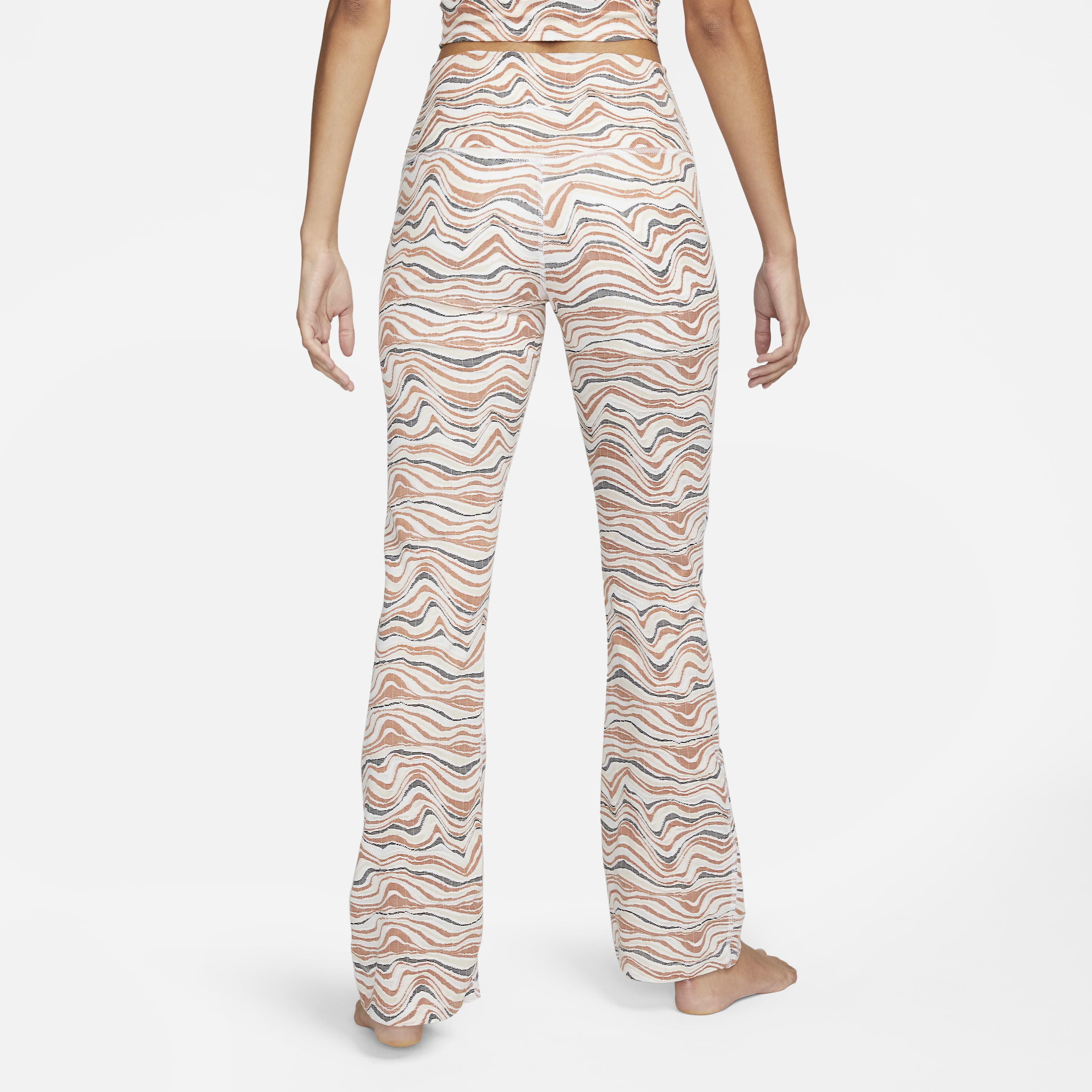 Nike Yoga Luxe image number 1