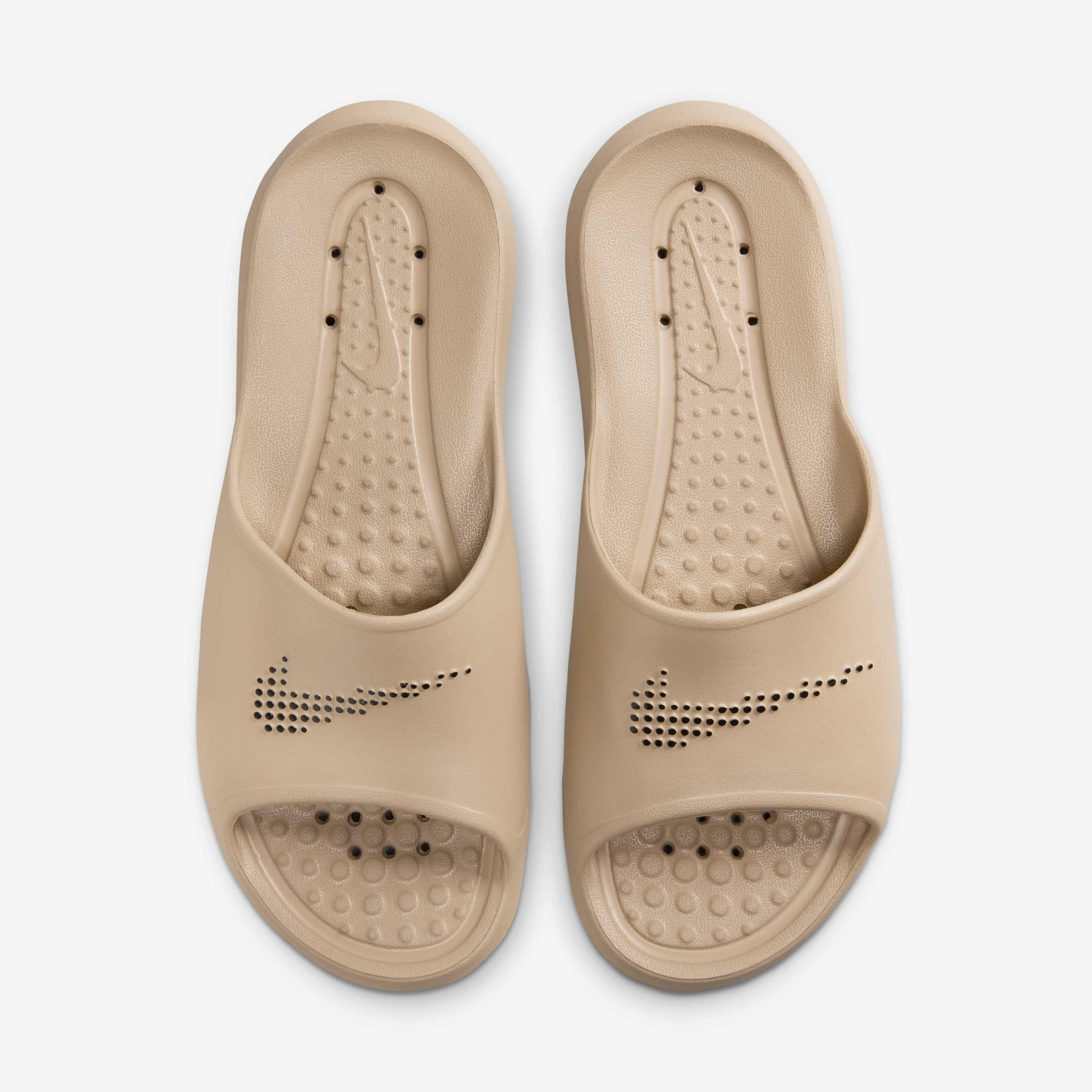 Nike Victori One image number 4