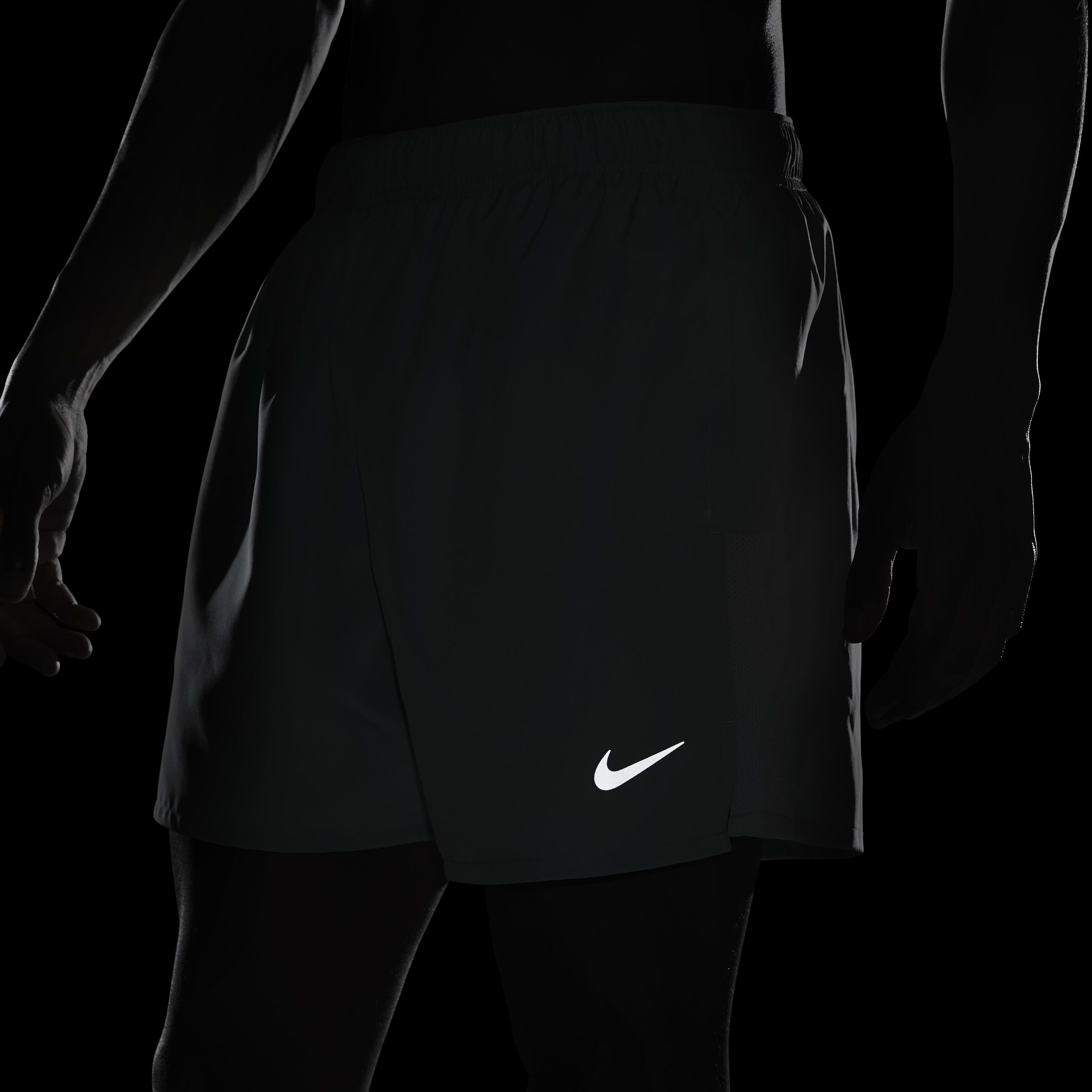 نايكي تشالنجر image number 8