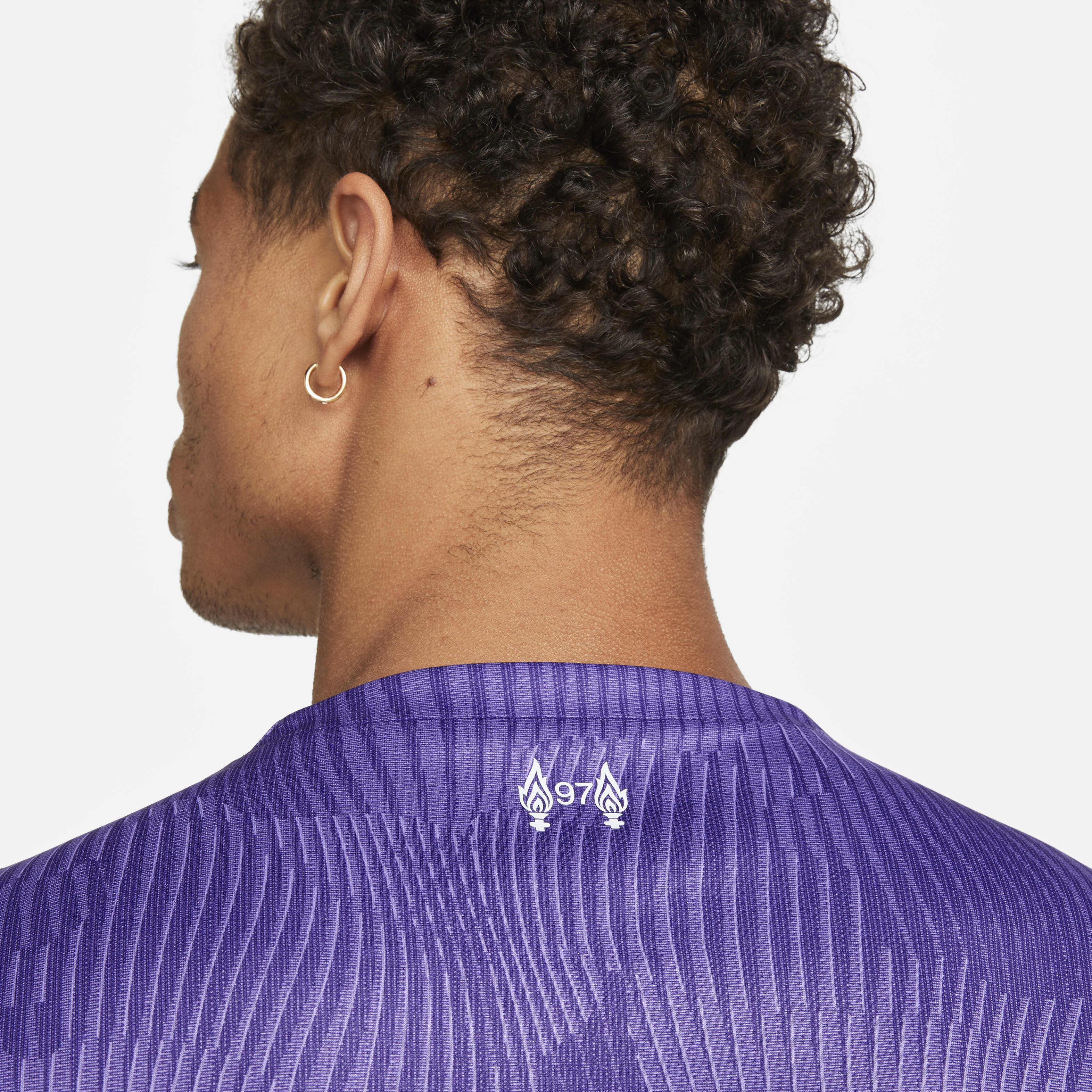 ليفربول F.C. 2023/24 ستديوم ثيرد image number 7