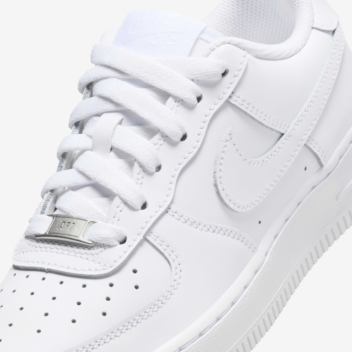 Nike Air Force 1 LE image number 6 Nike Air Force 1 LE image number 6