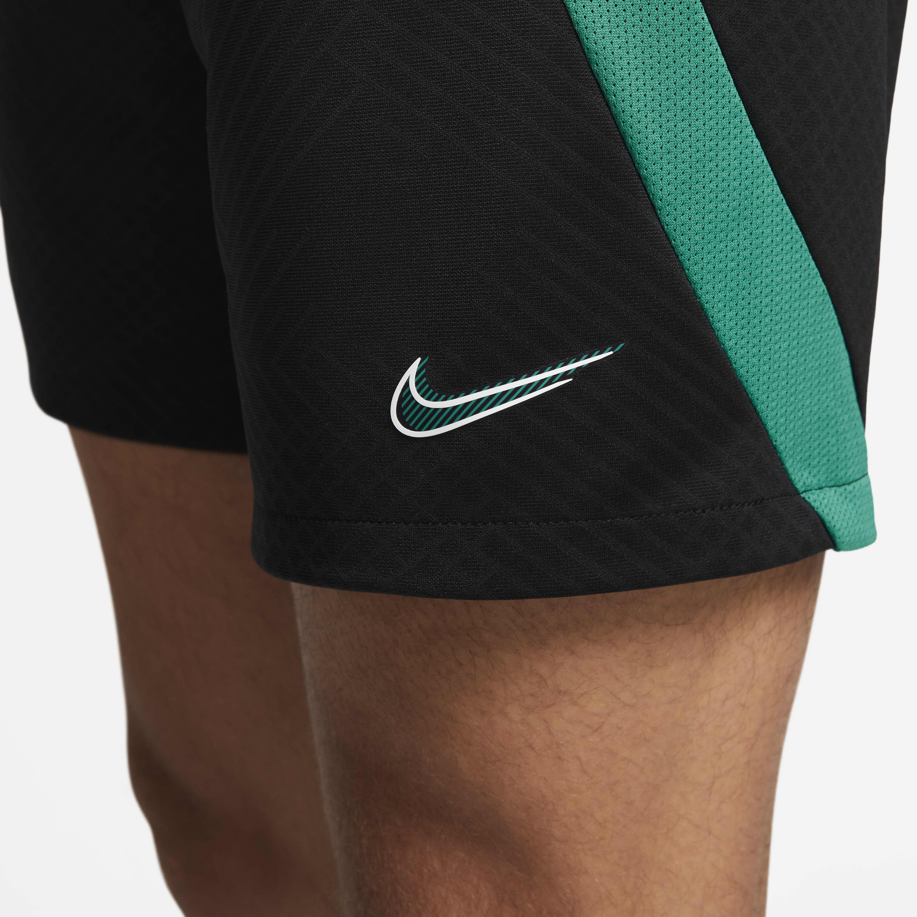 Nike Dri-FIT Strike image number 3