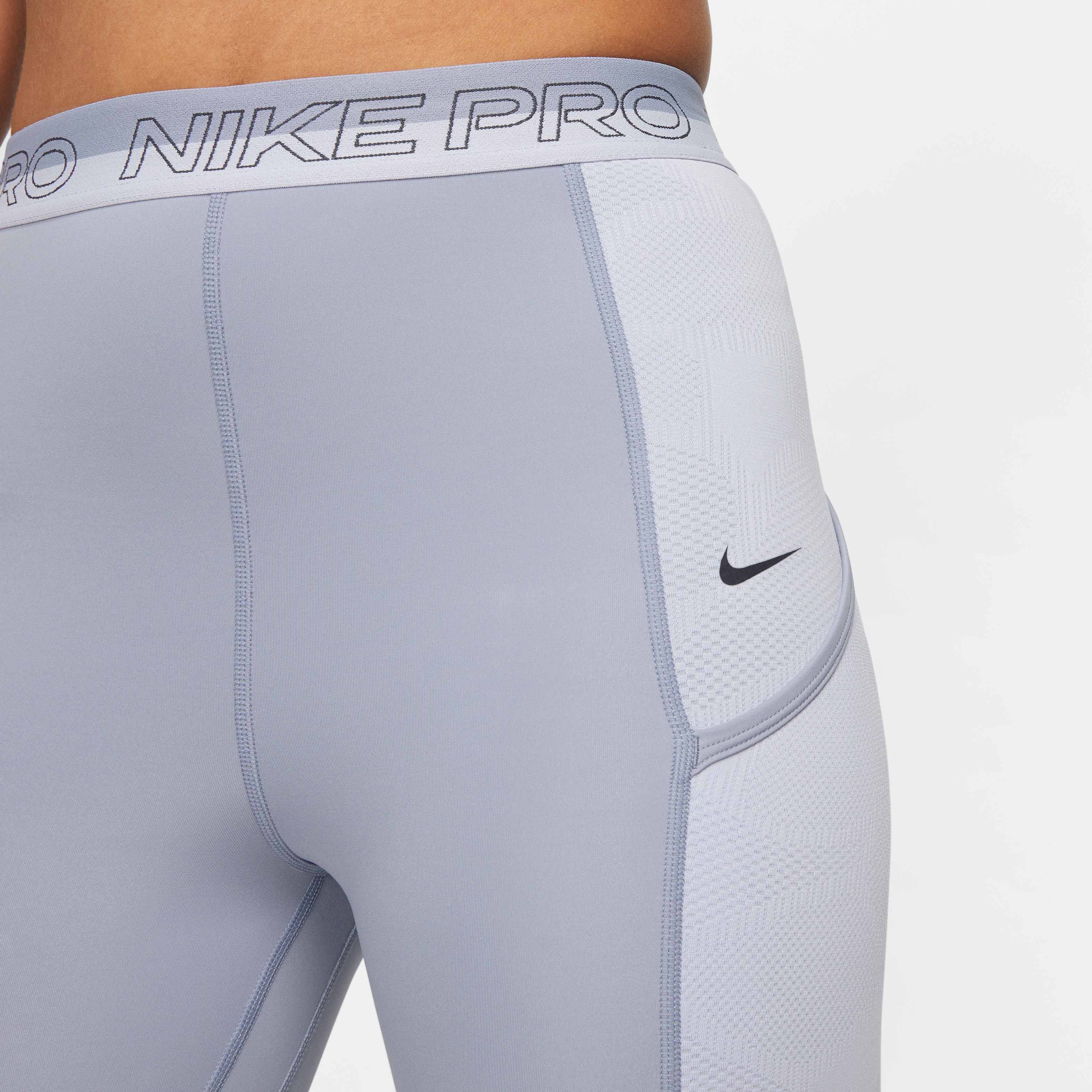 Nike Pro image number 2