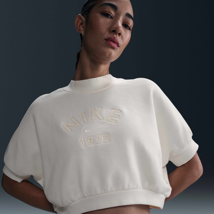 نايكي سبورتسوير كوليكشن image number 0 نايكي سبورتسوير كوليكشن image number 0